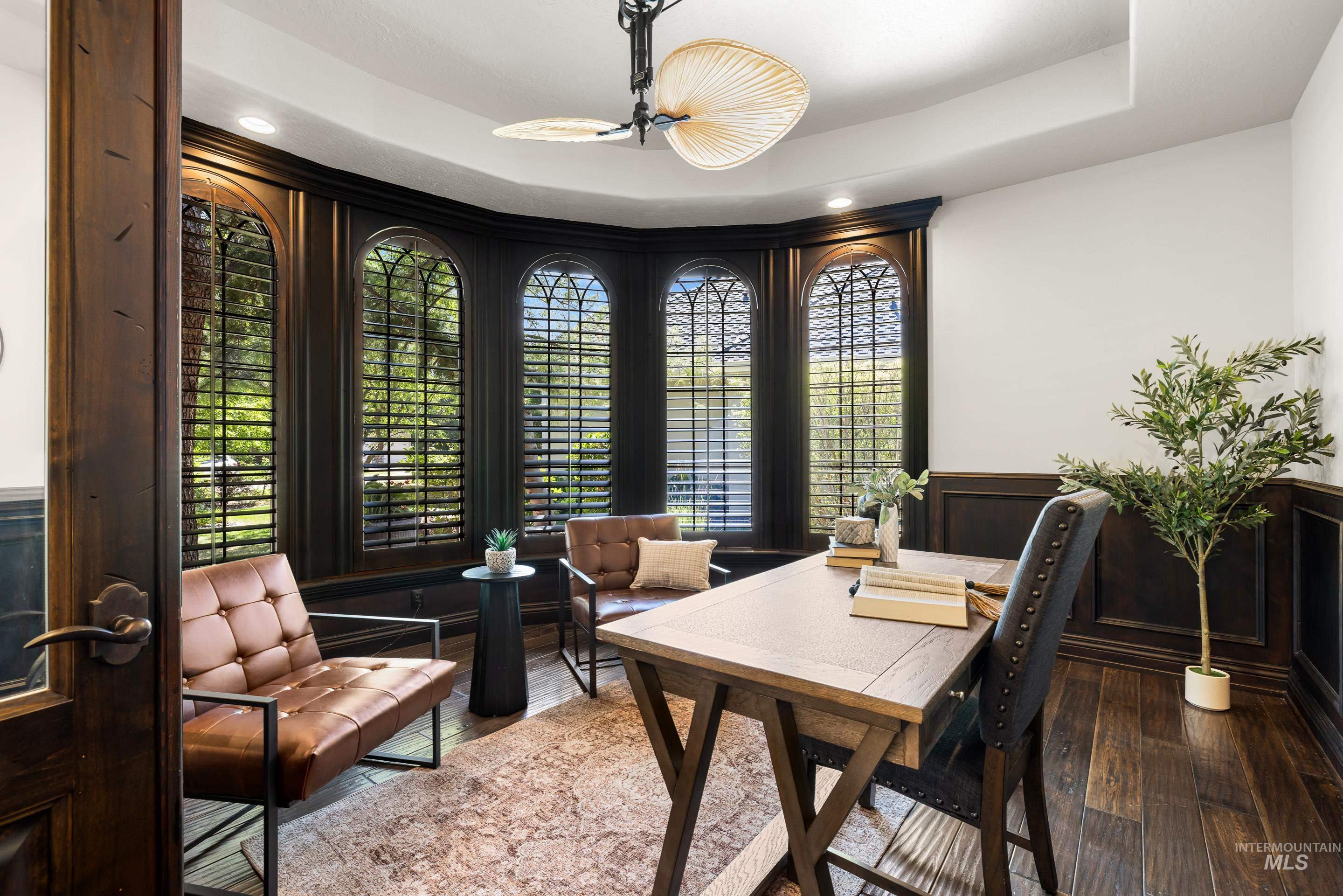 974 E Riversong Drive Property Photo 8