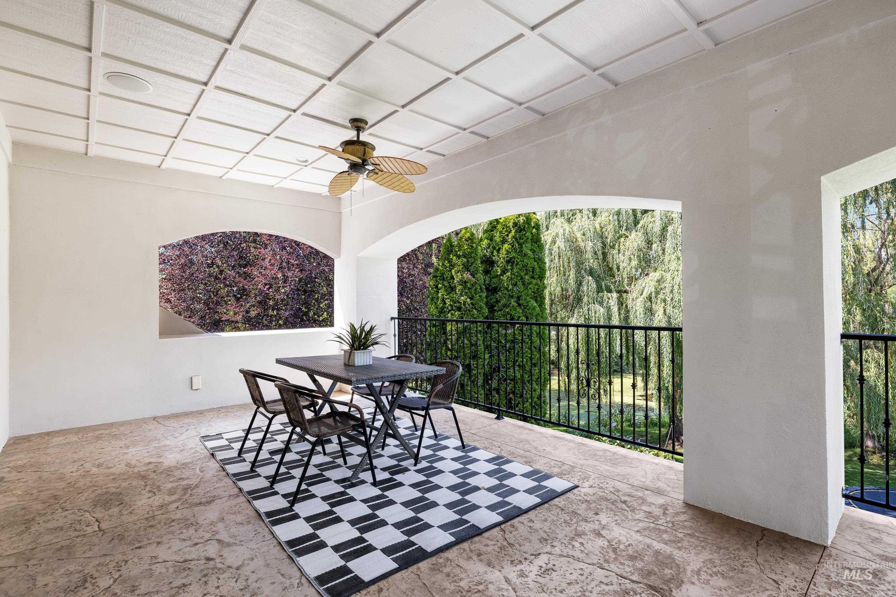 974 E Riversong Drive Property Photo 28