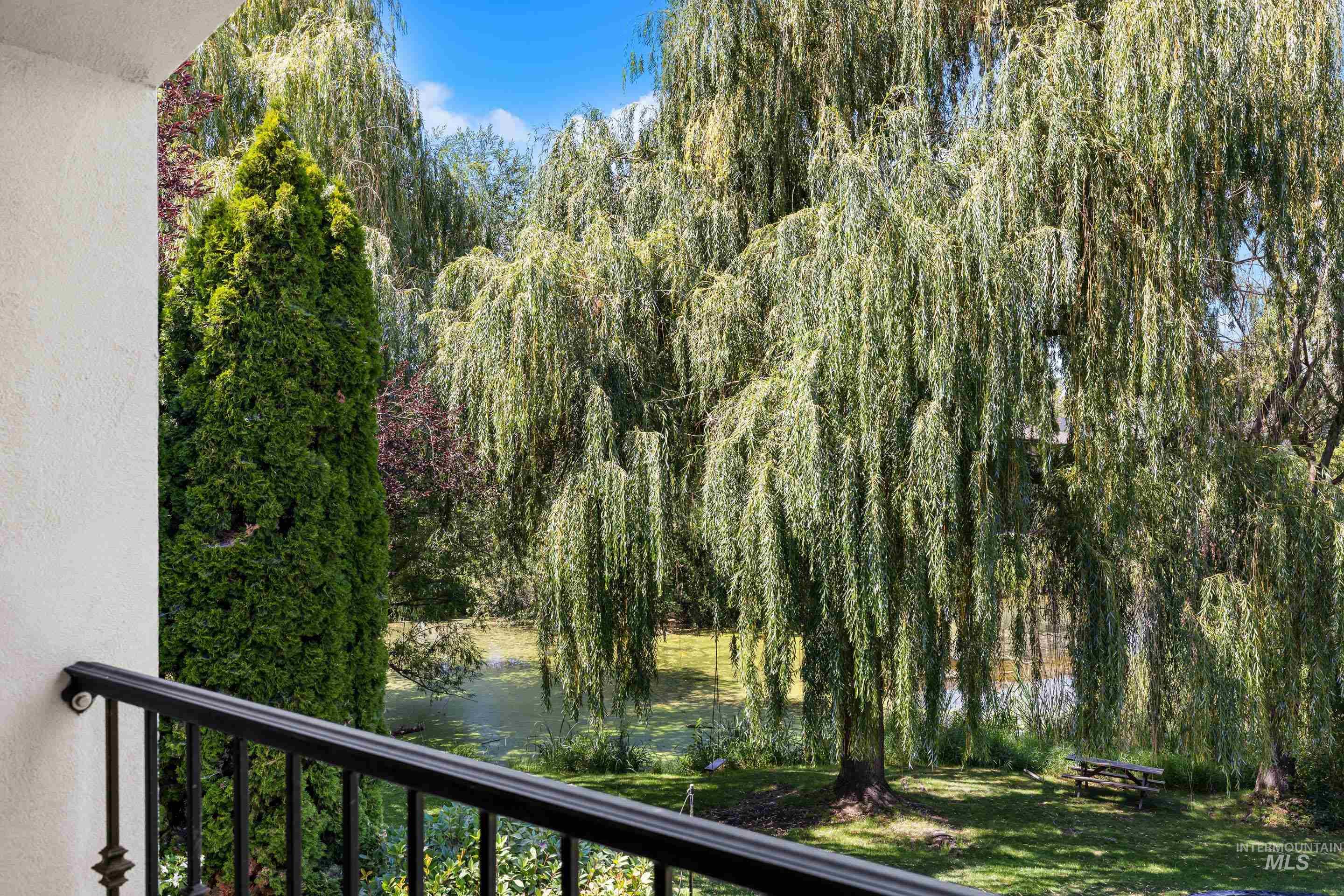 974 E Riversong Drive Property Photo 29