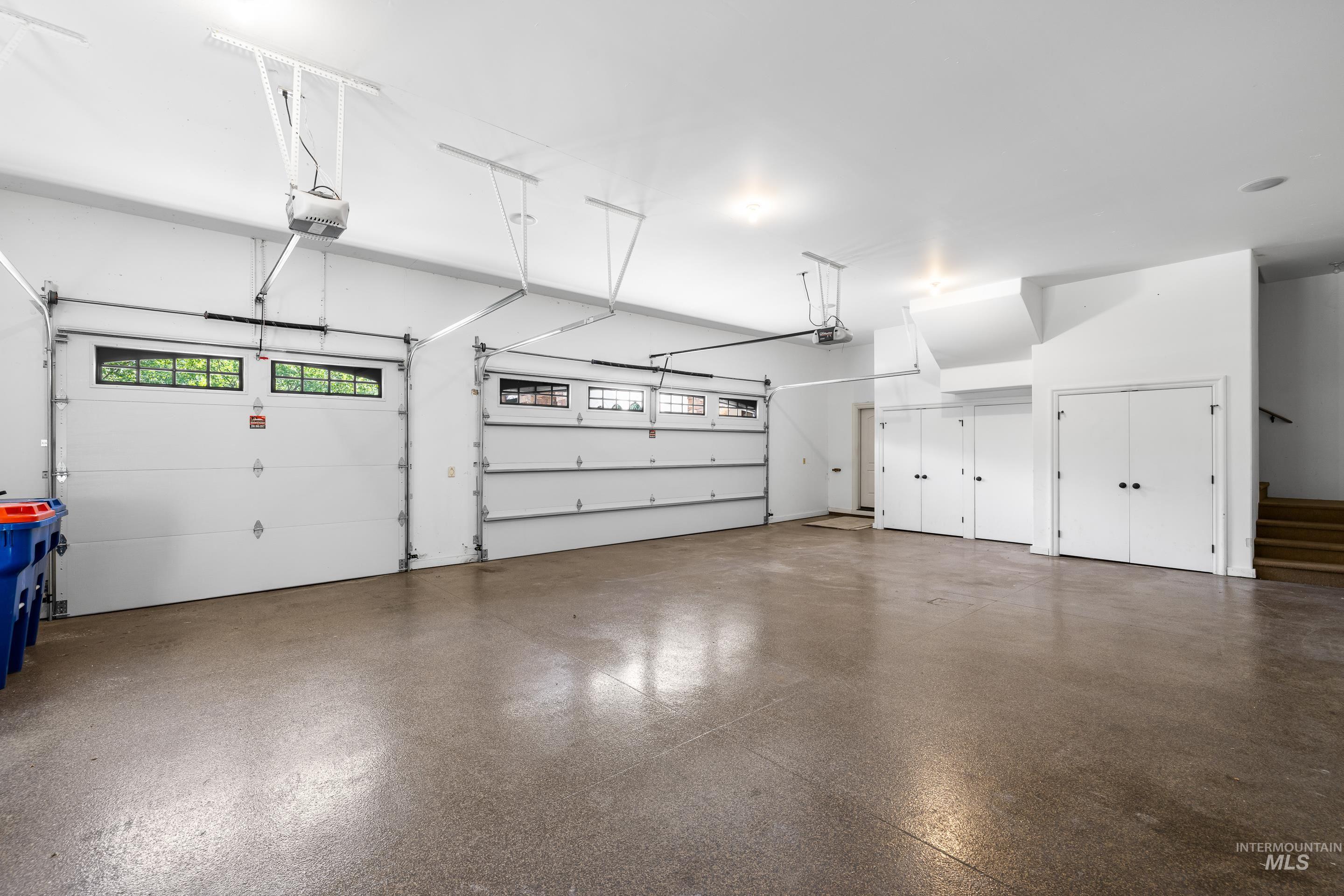 974 E Riversong Drive Property Photo 40