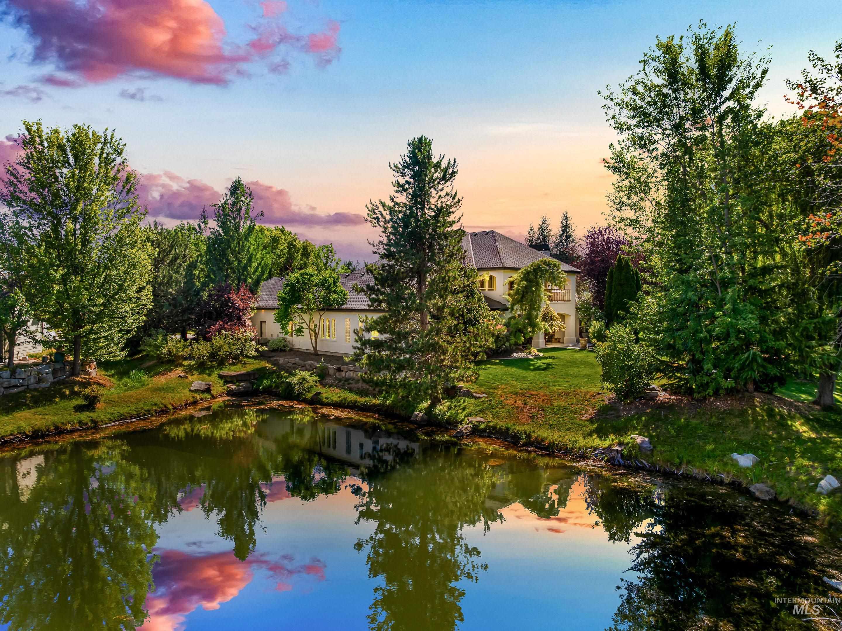 974 E Riversong Drive Property Photo 42