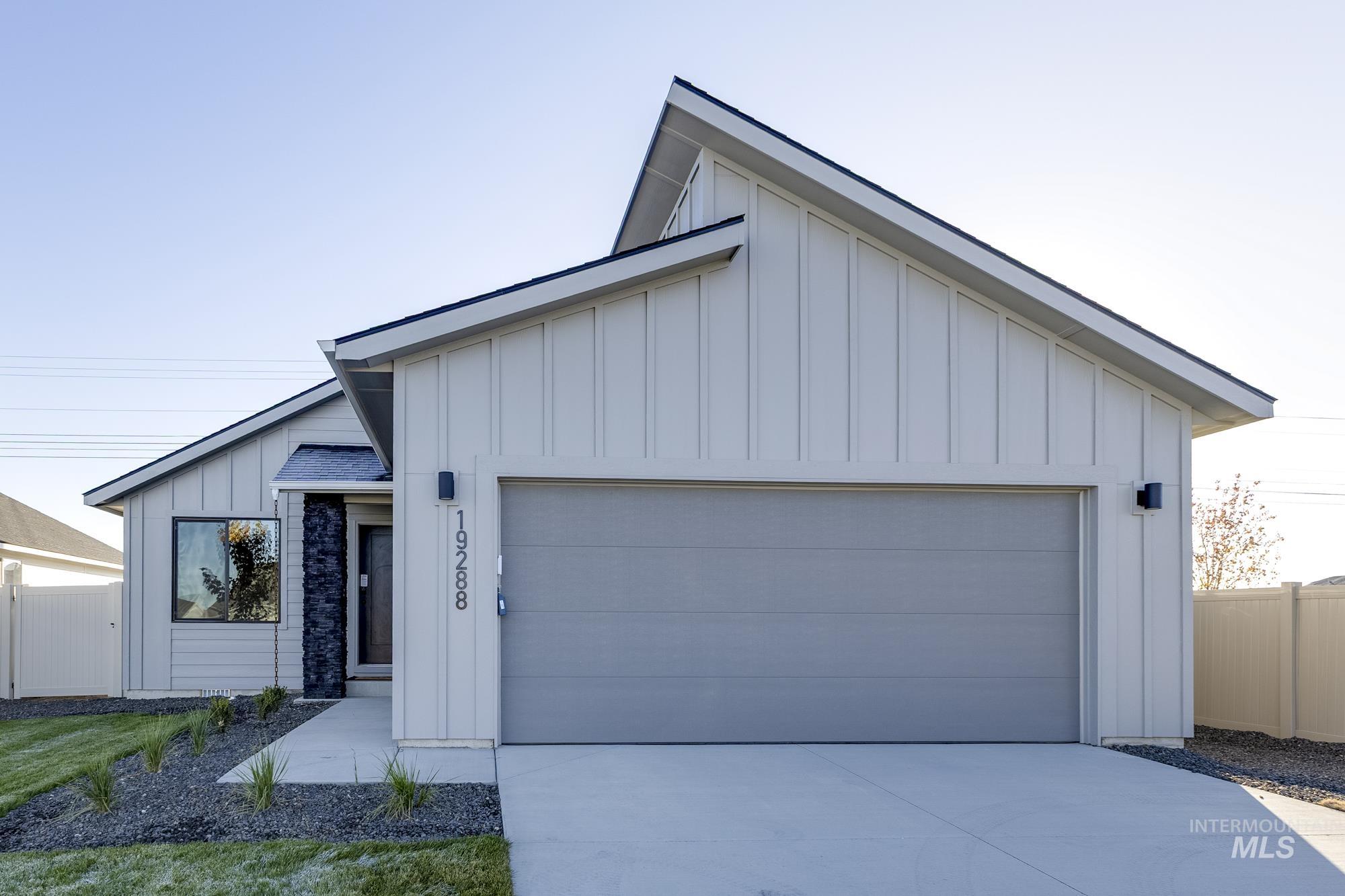 19288 Schooner Ave Property Photo 1