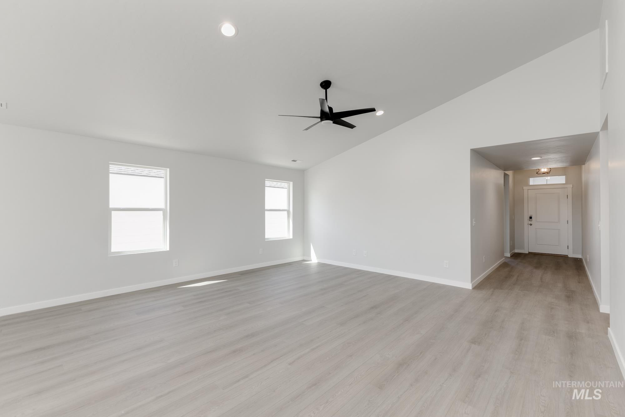 3343 W Morere Dr Property Photo 8