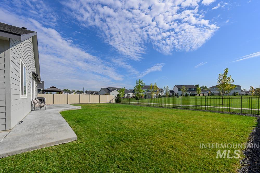 2920 N Sunset Farm Rd. Property Photo 2