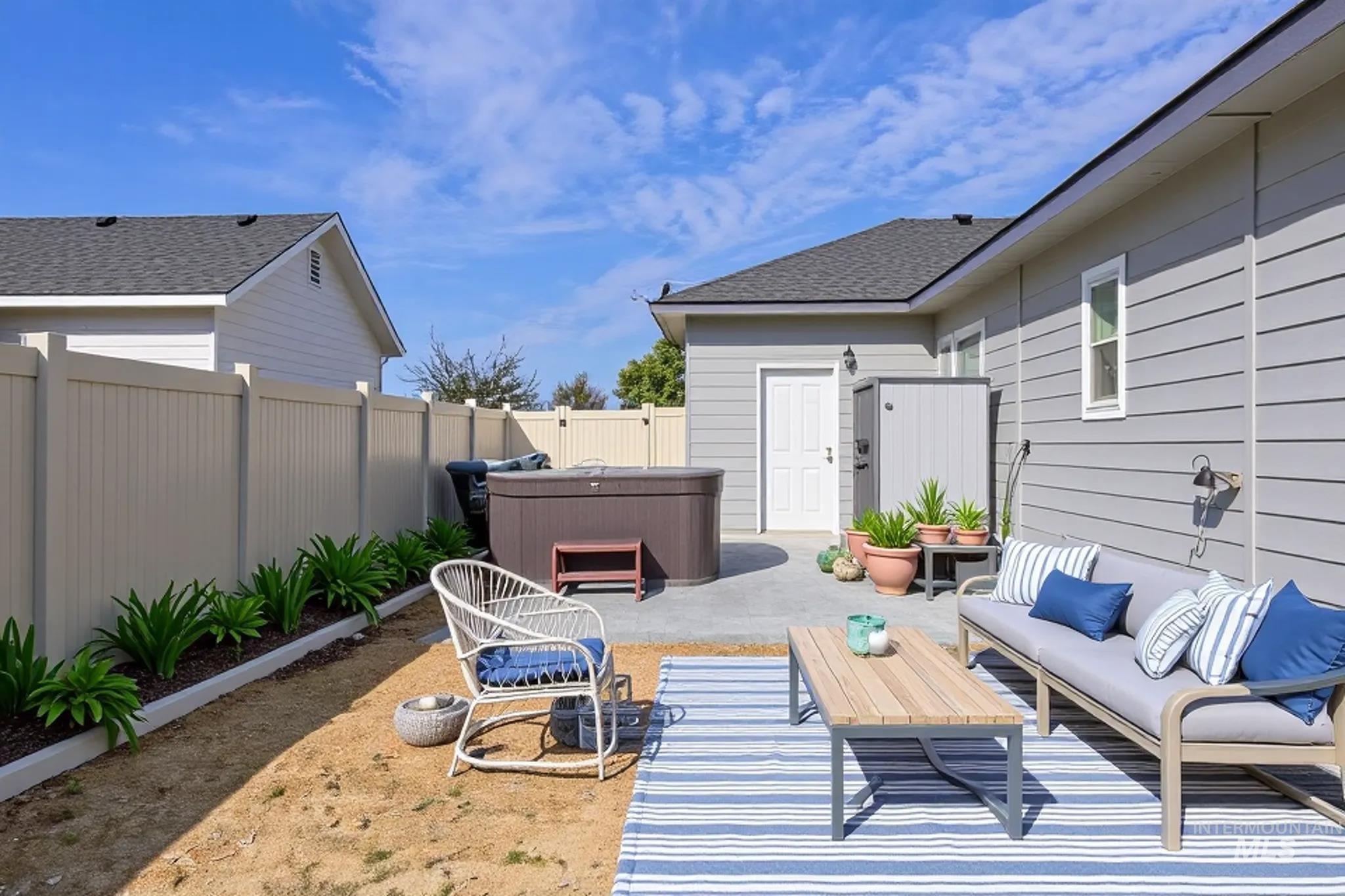 2920 N Sunset Farm Rd. Property Photo 3