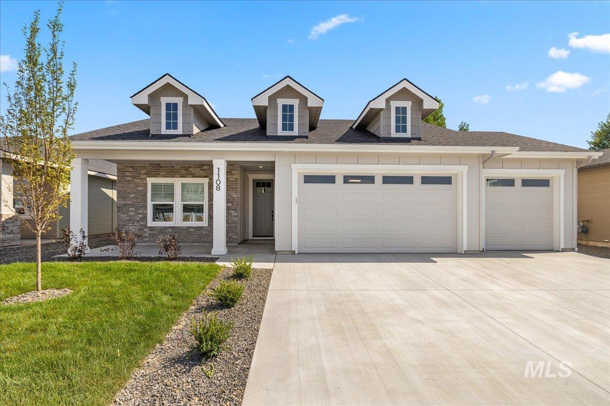 1108 Whitewater Way Property Photo 1