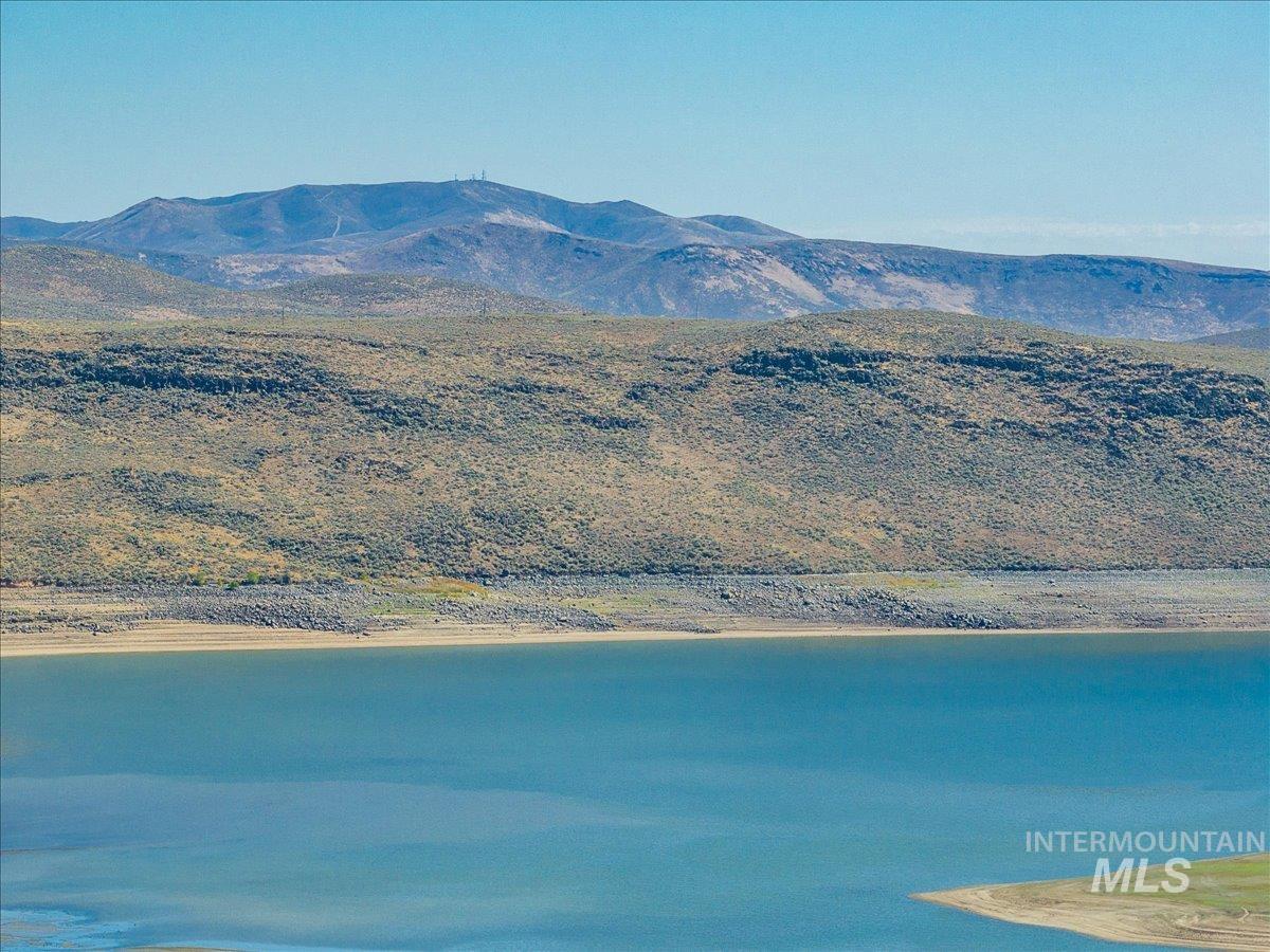 380 Lakeside Property Photo 2