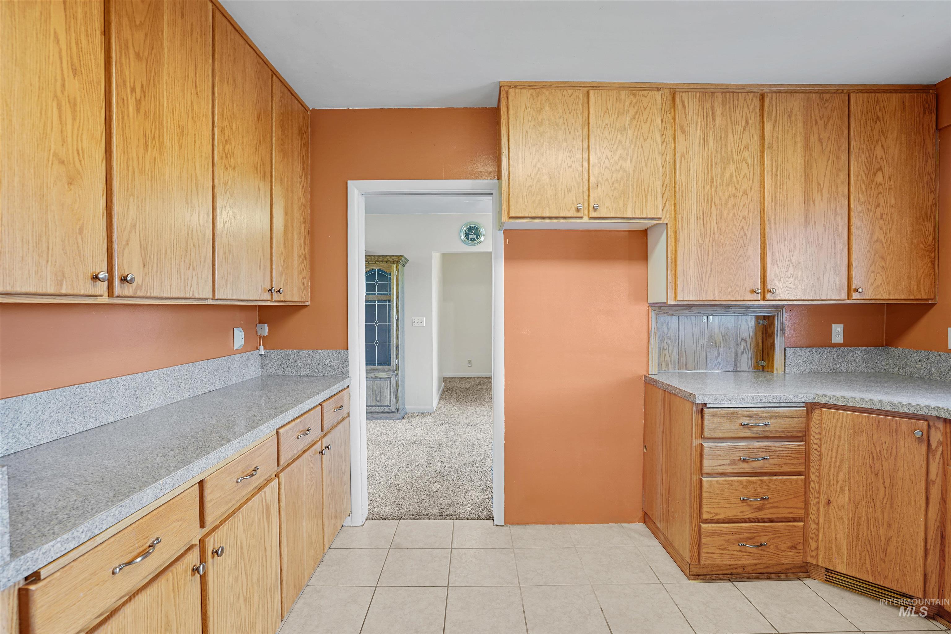 229 W 200 S Property Photo 3