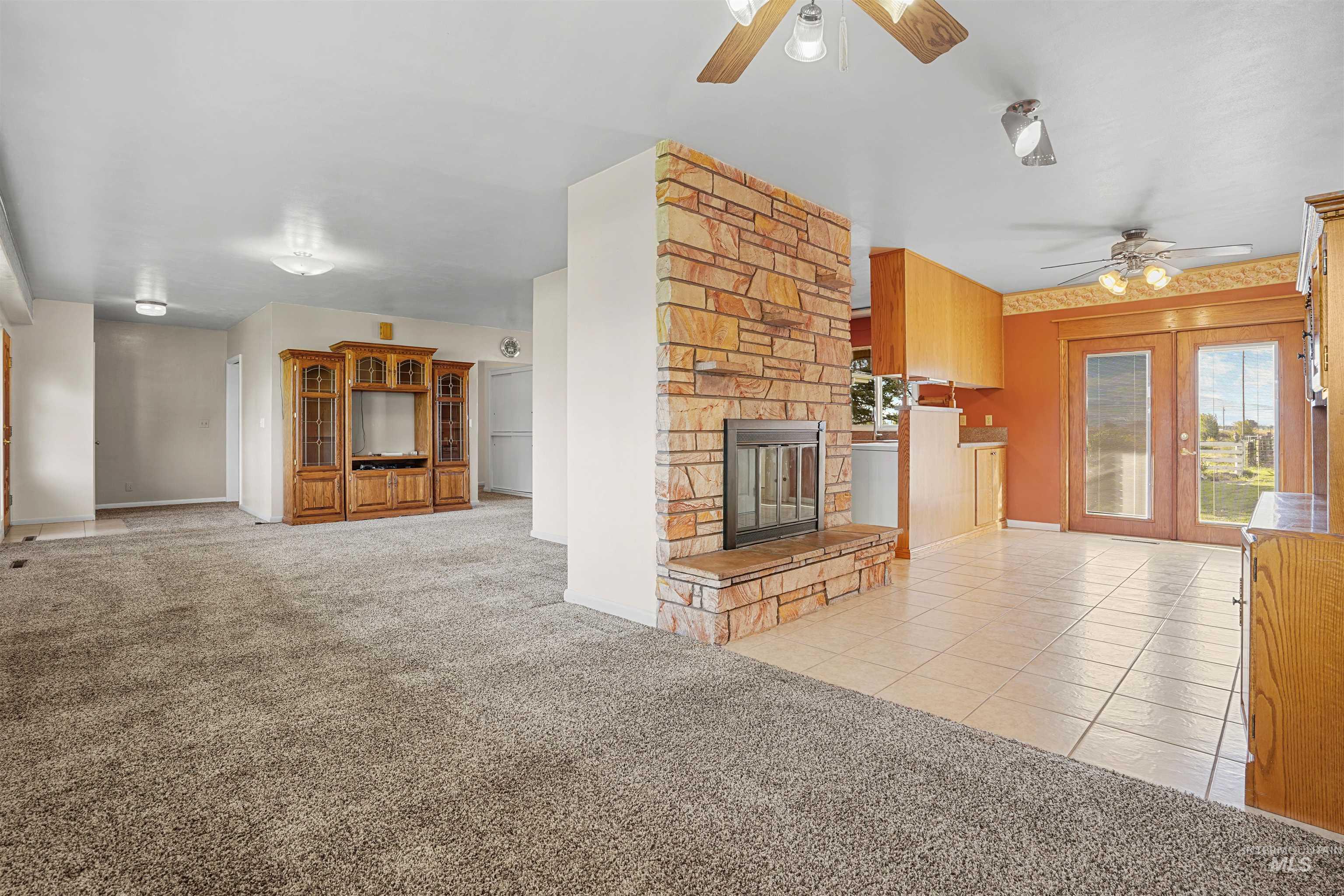 229 W 200 S Property Photo 5