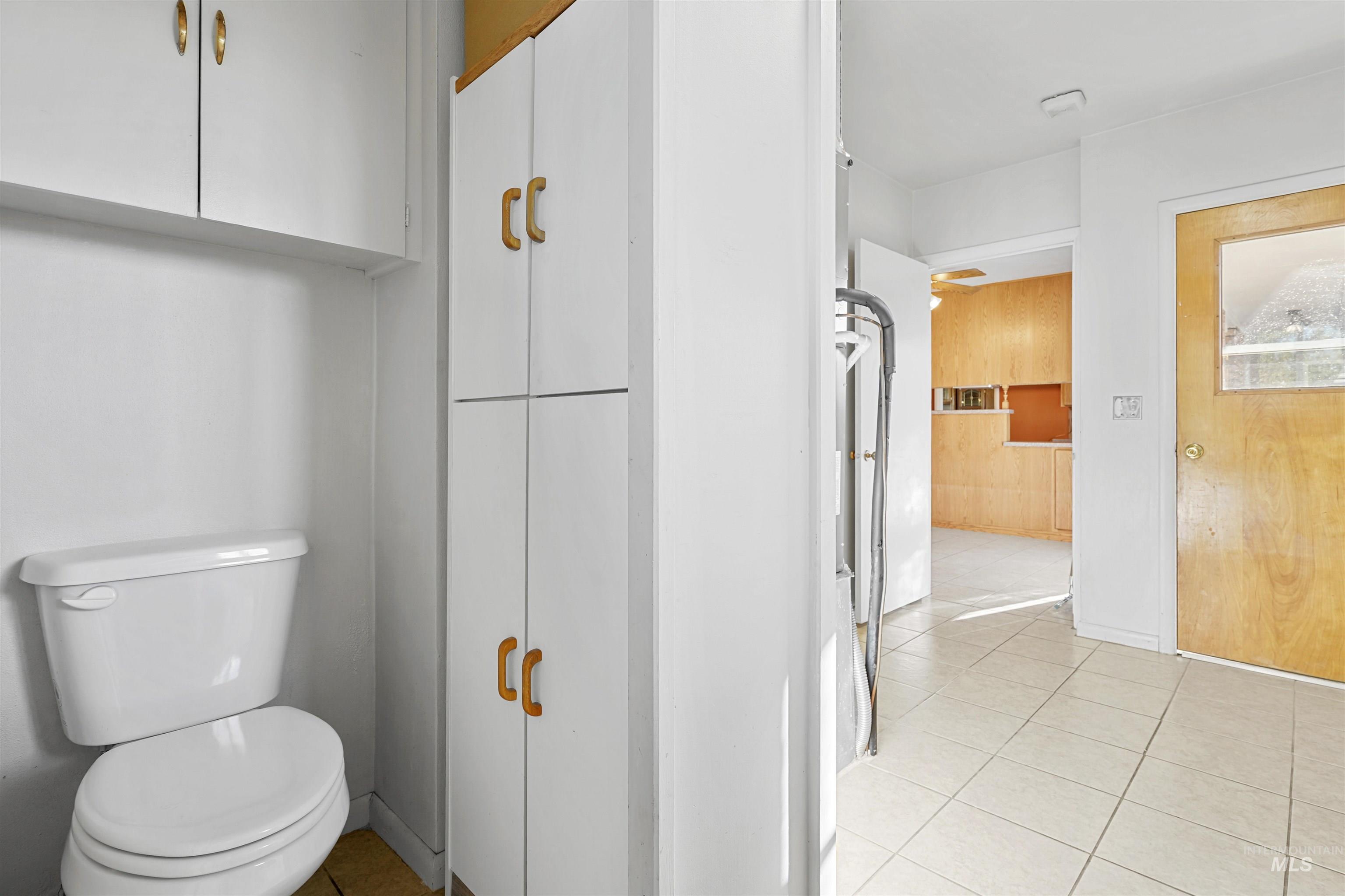 229 W 200 S Property Photo 19