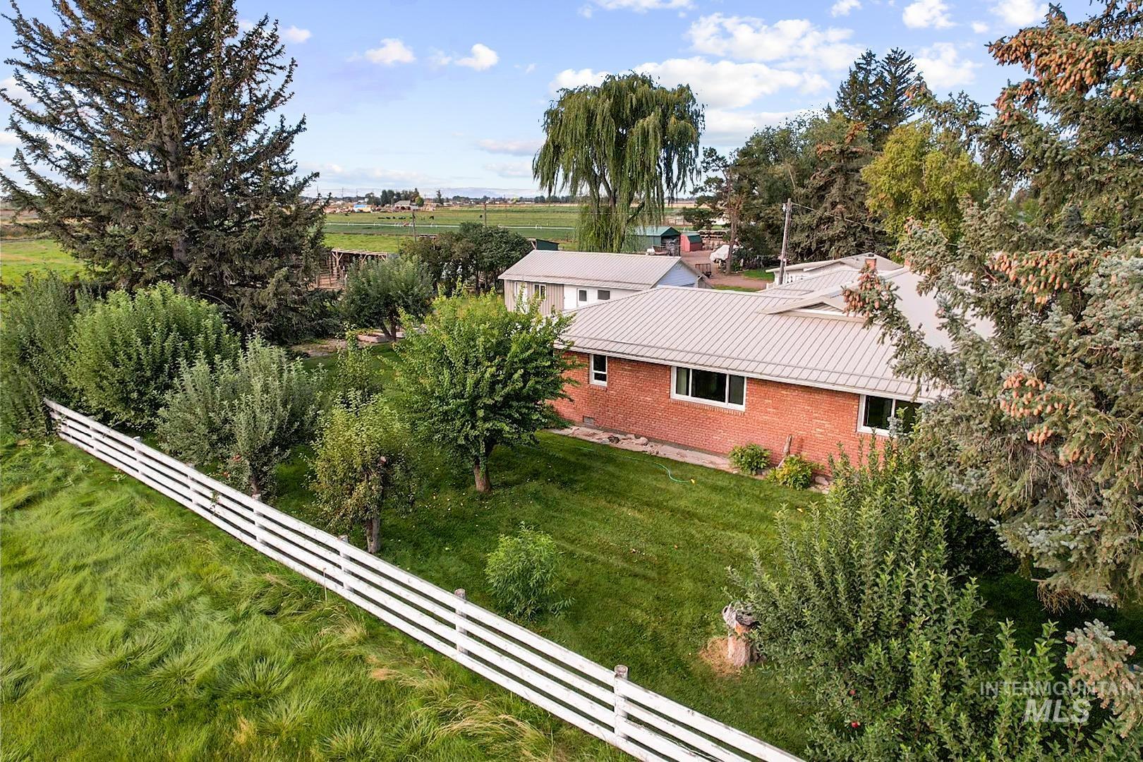 229 W 200 S Property Photo 26