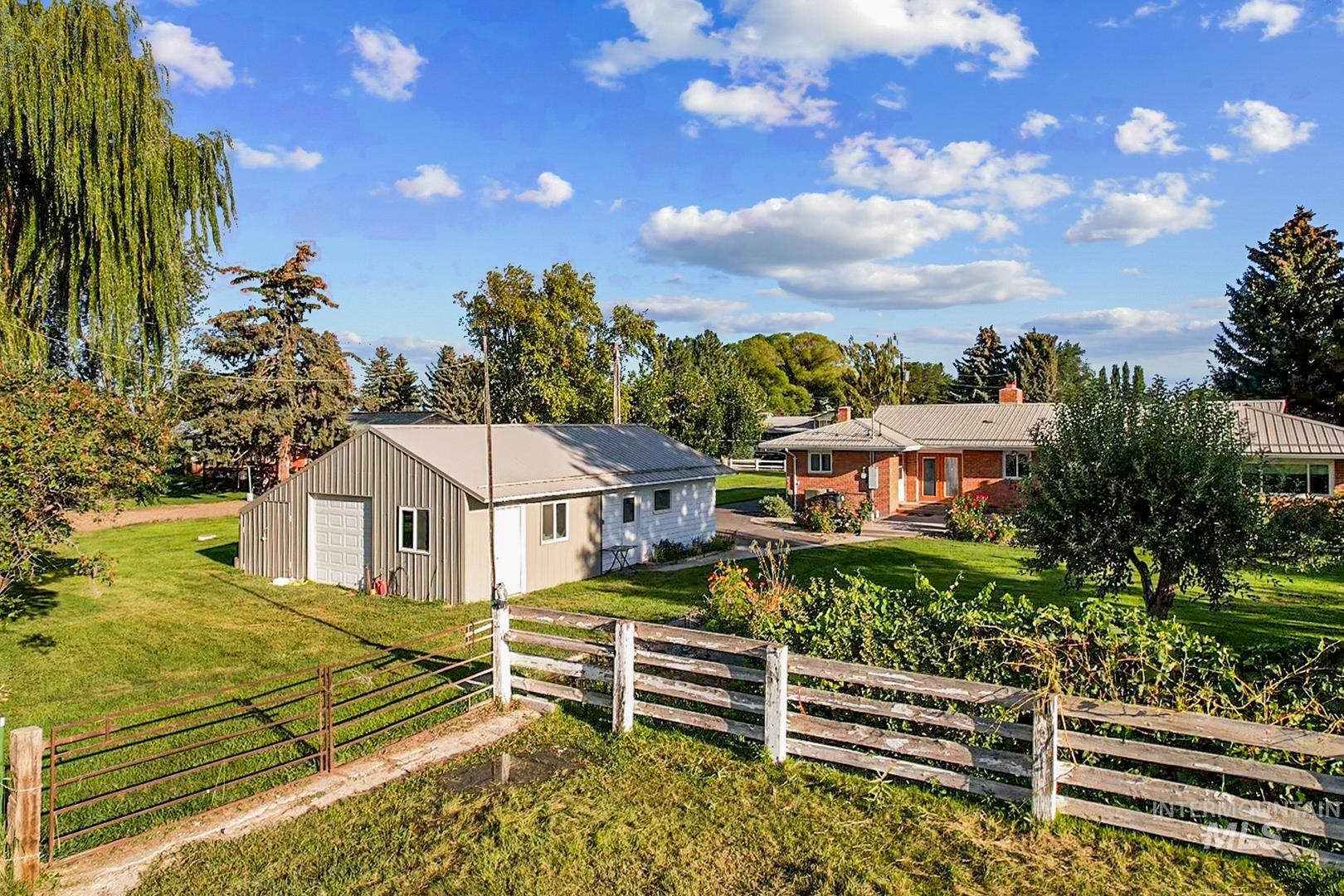 229 W 200 S Property Photo 28