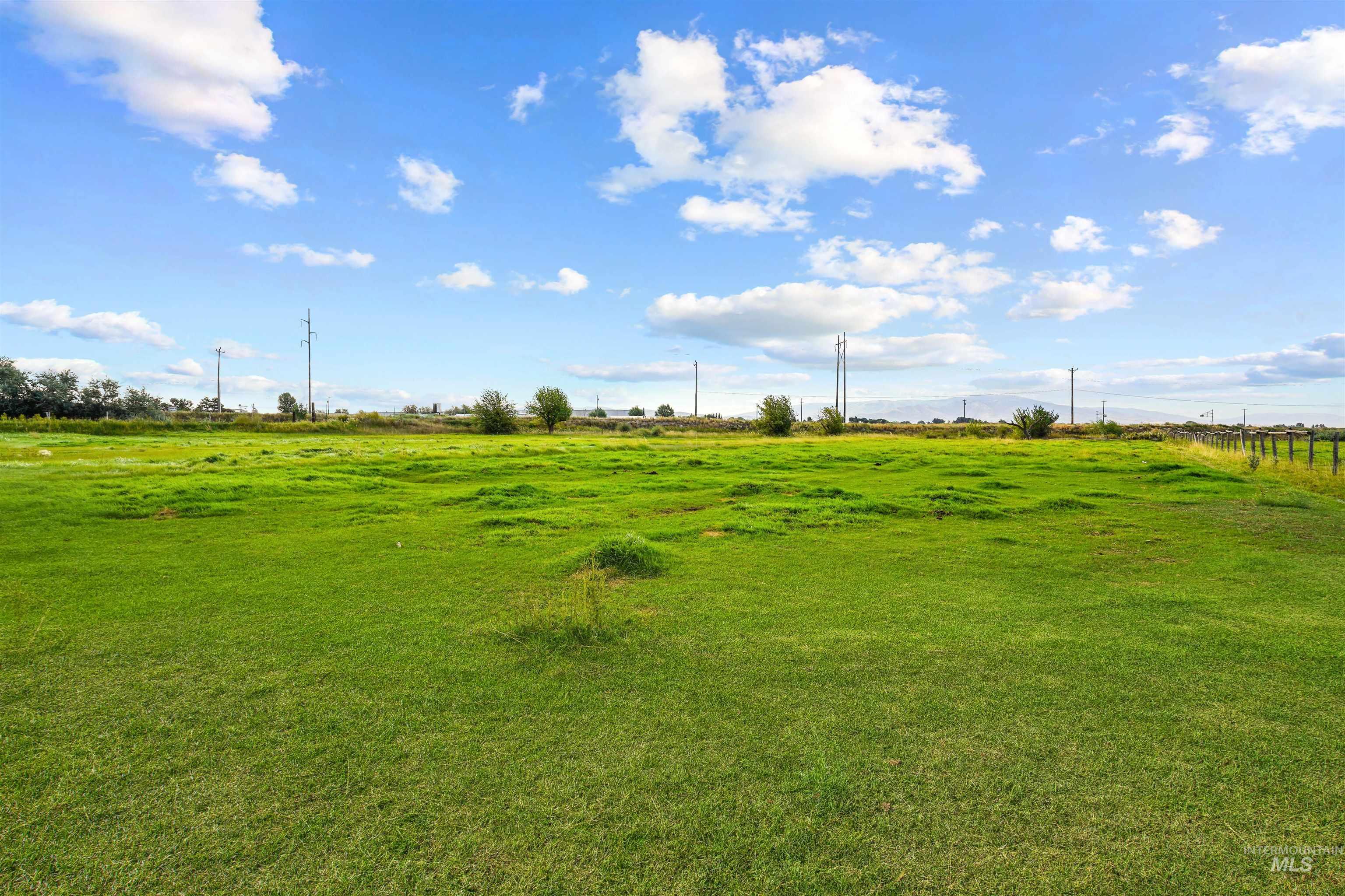 229 W 200 S Property Photo 30