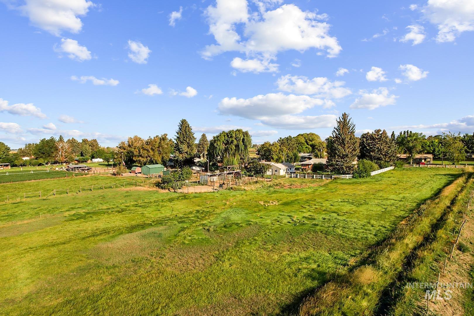 229 W 200 S Property Photo 33