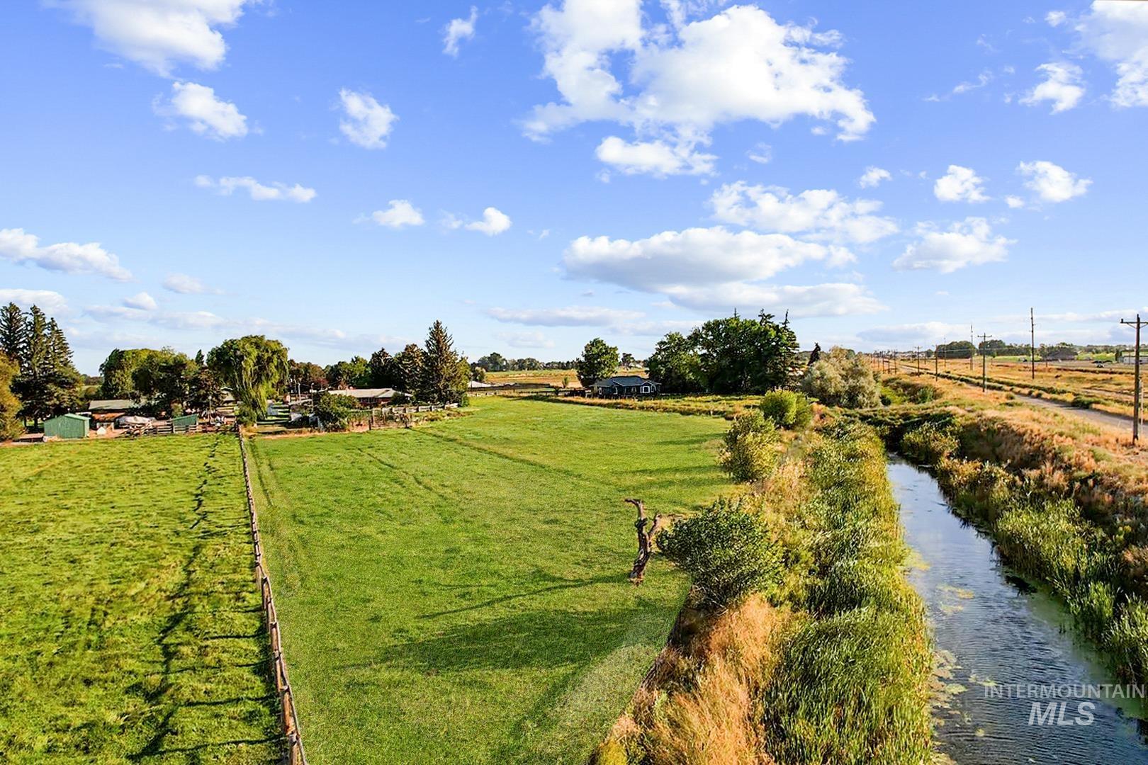 229 W 200 S Property Photo 34