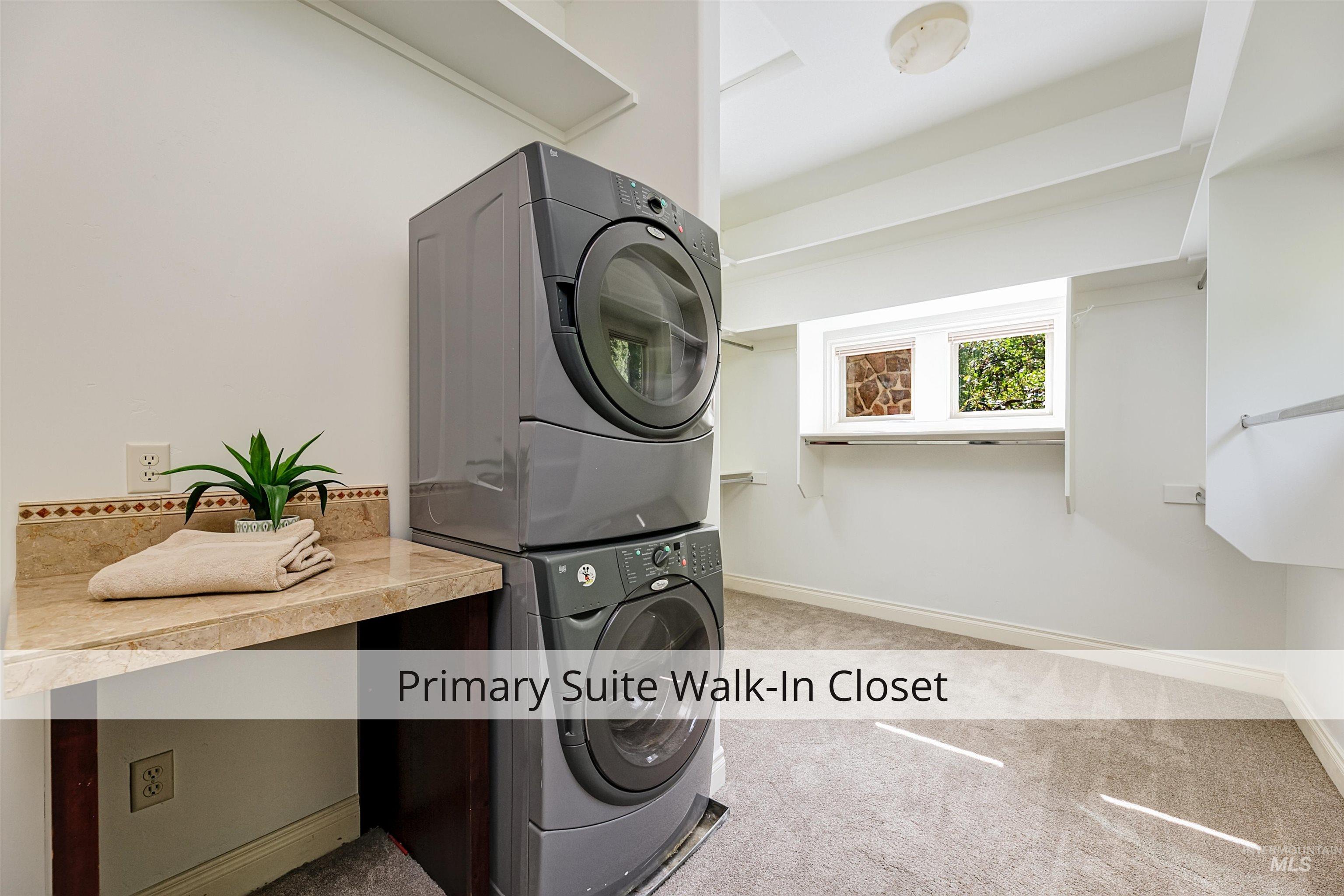 1450 E Covey Run Ct Property Photo 33