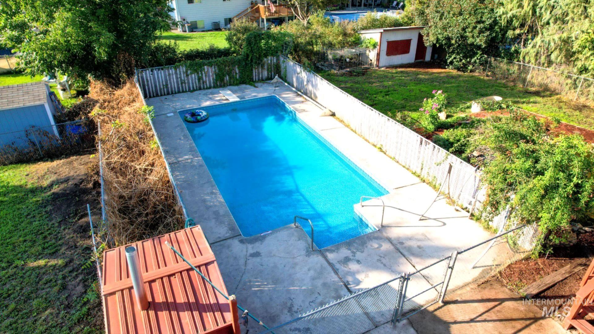 2020 Powers Ave. Property Photo 5