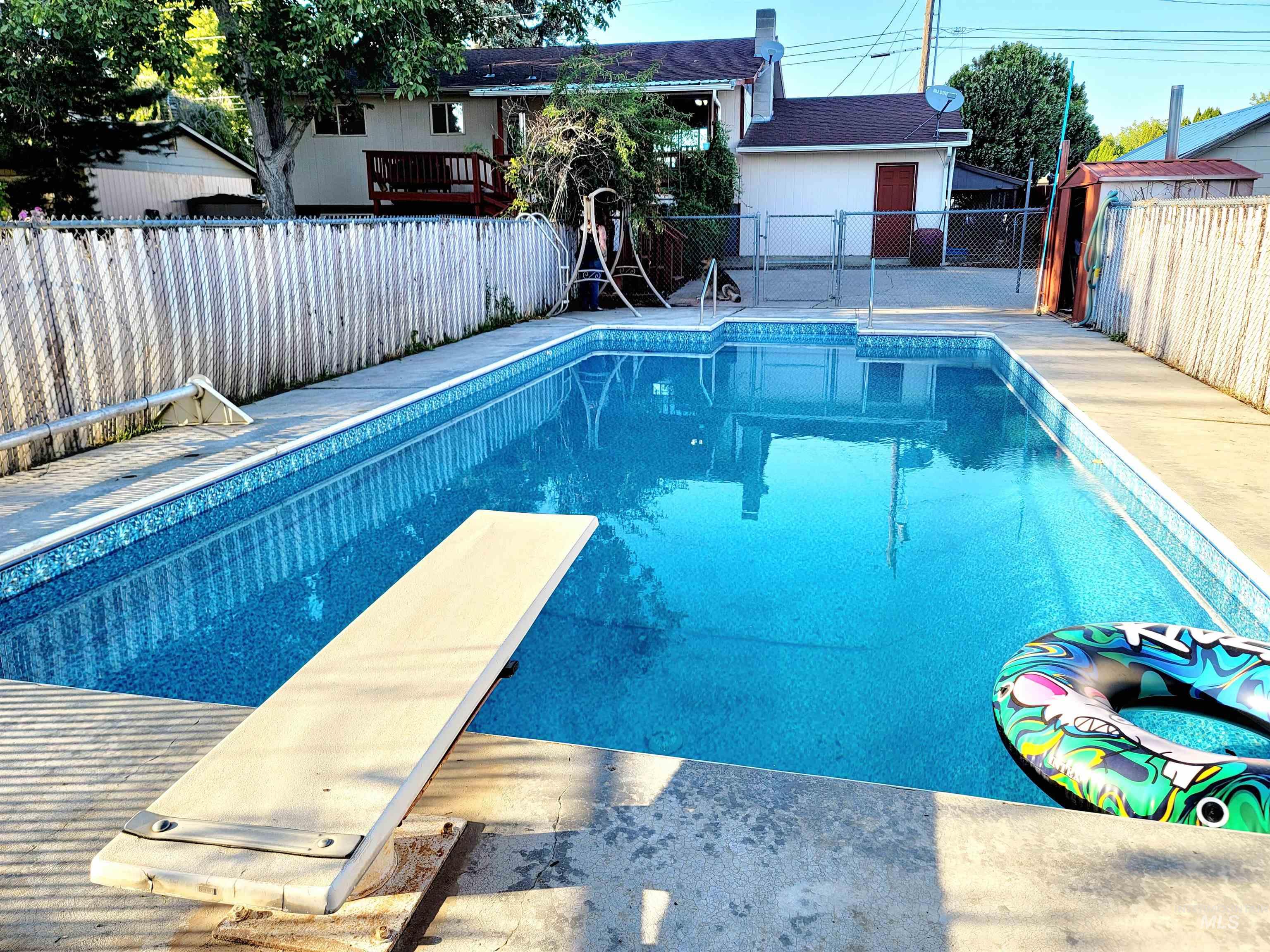 2020 Powers Ave. Property Photo 7