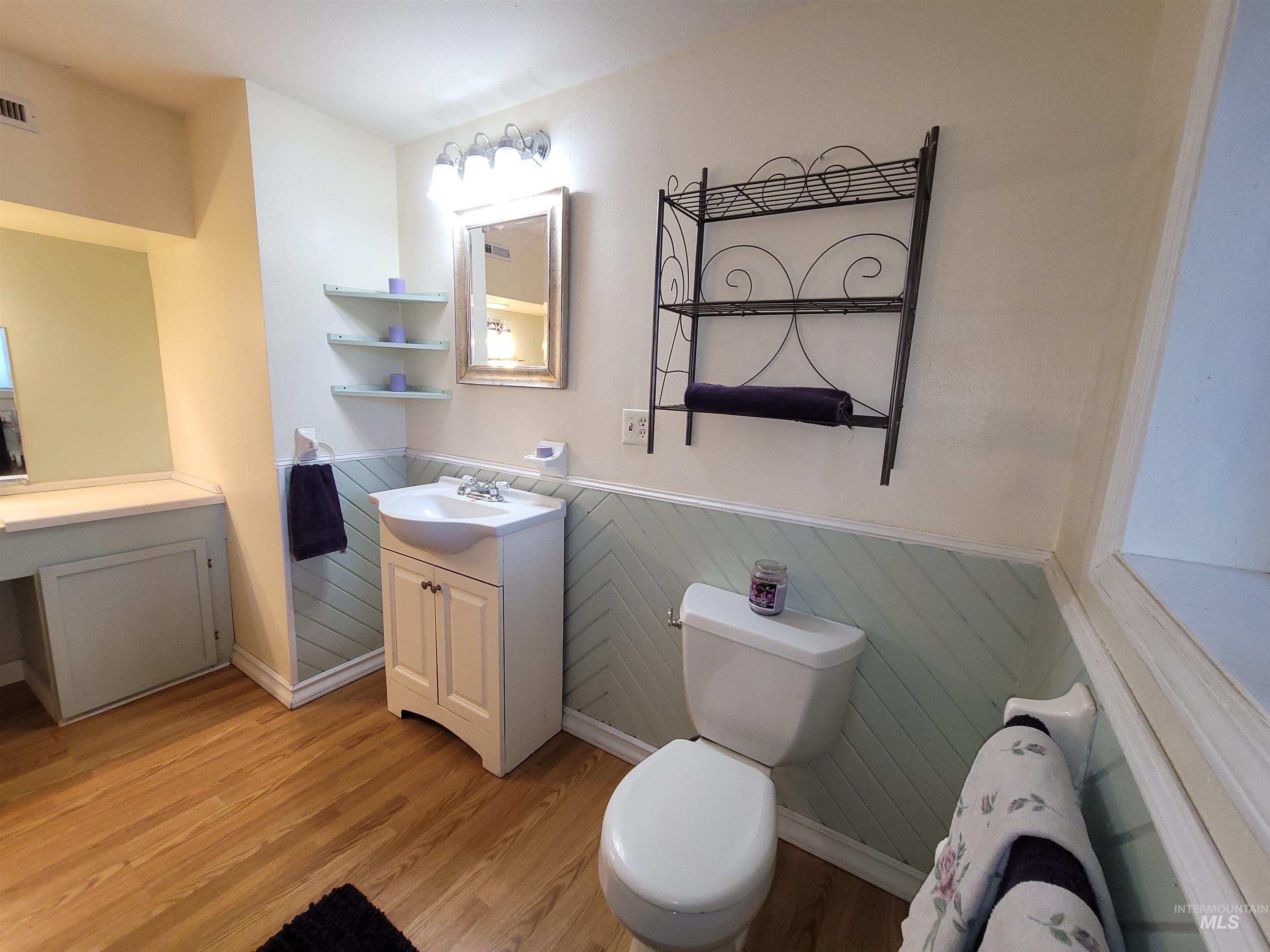 2020 Powers Ave. Property Photo 33