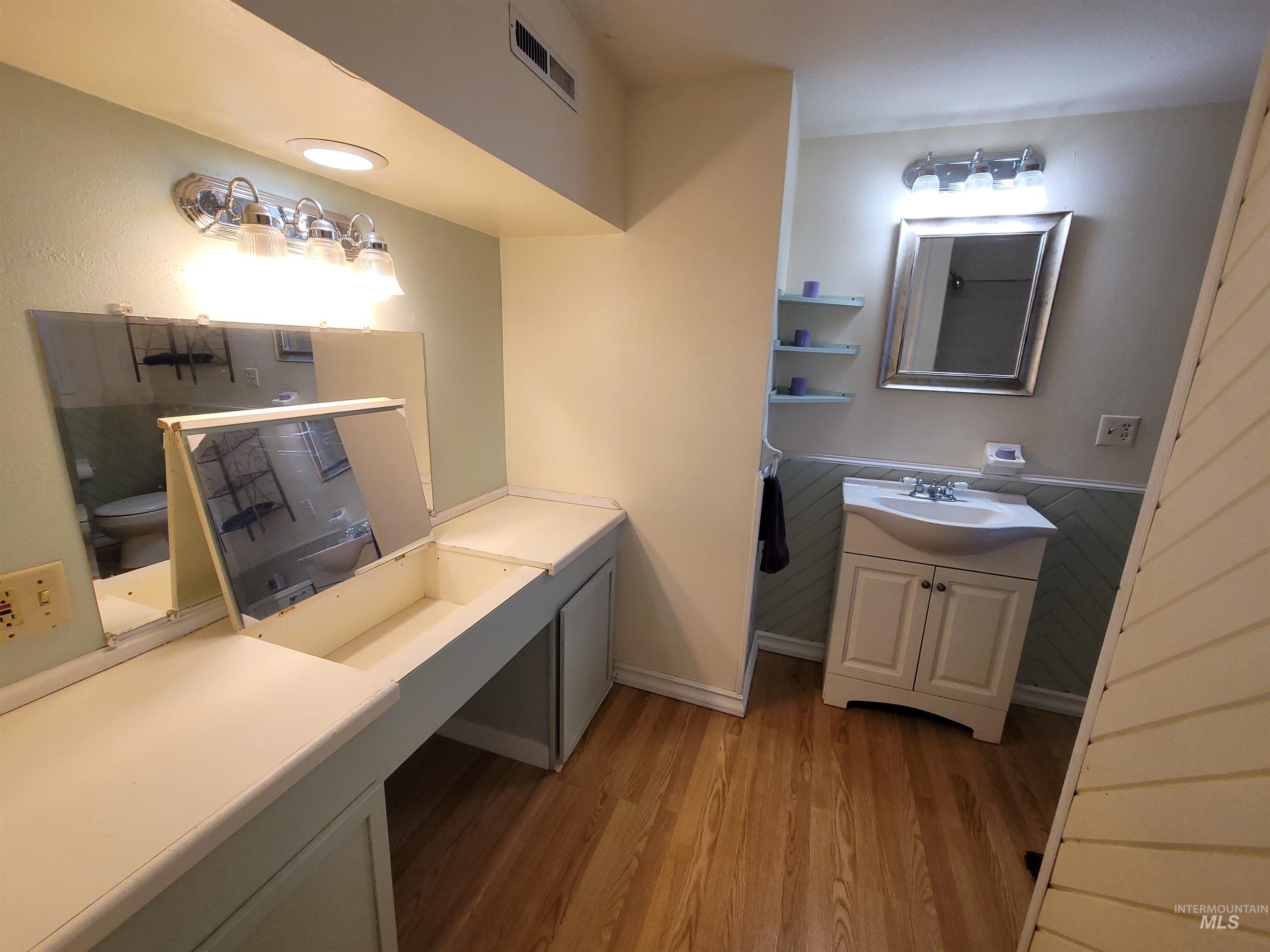 2020 Powers Ave. Property Photo 34