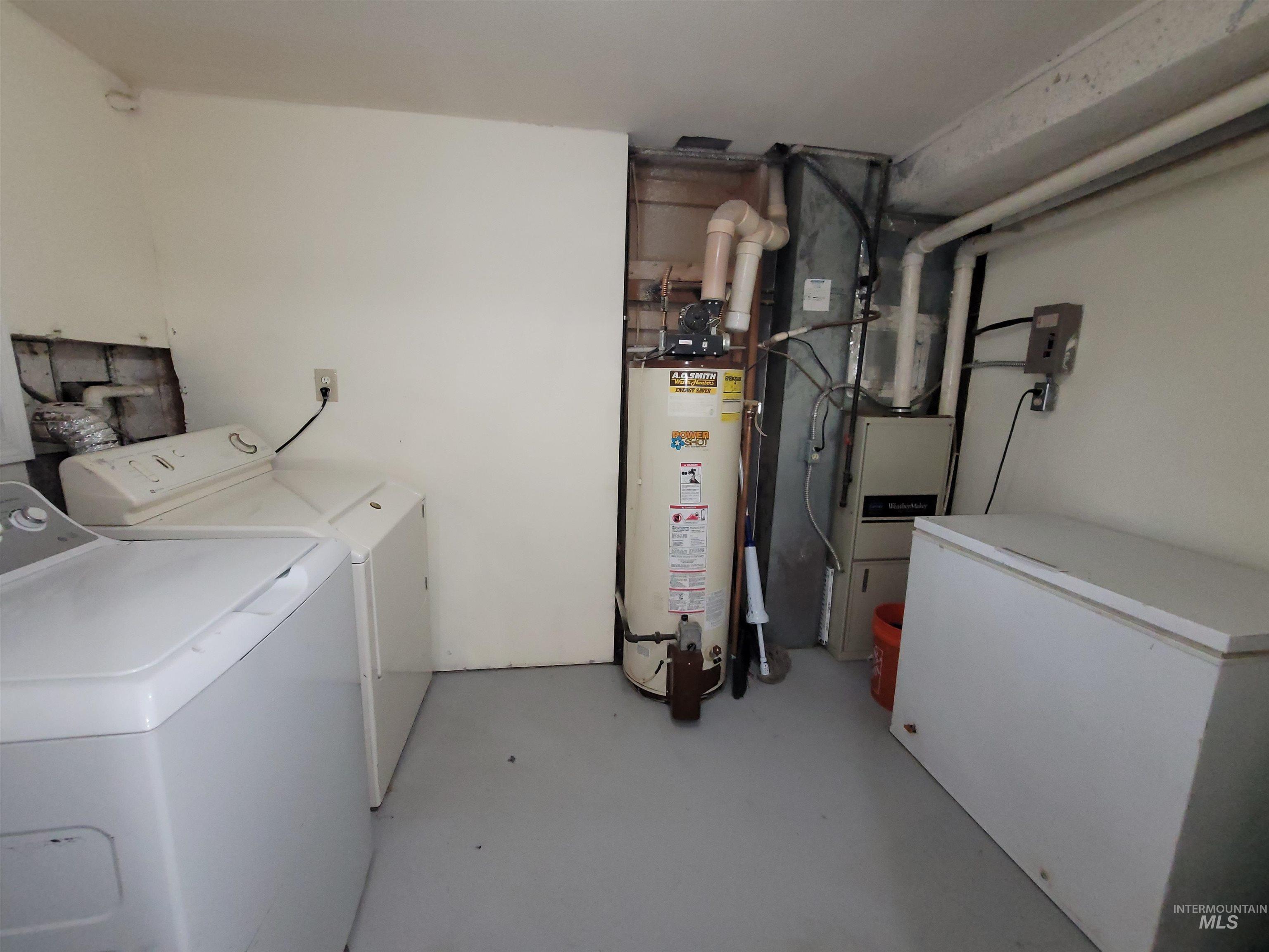 2020 Powers Ave. Property Photo 37