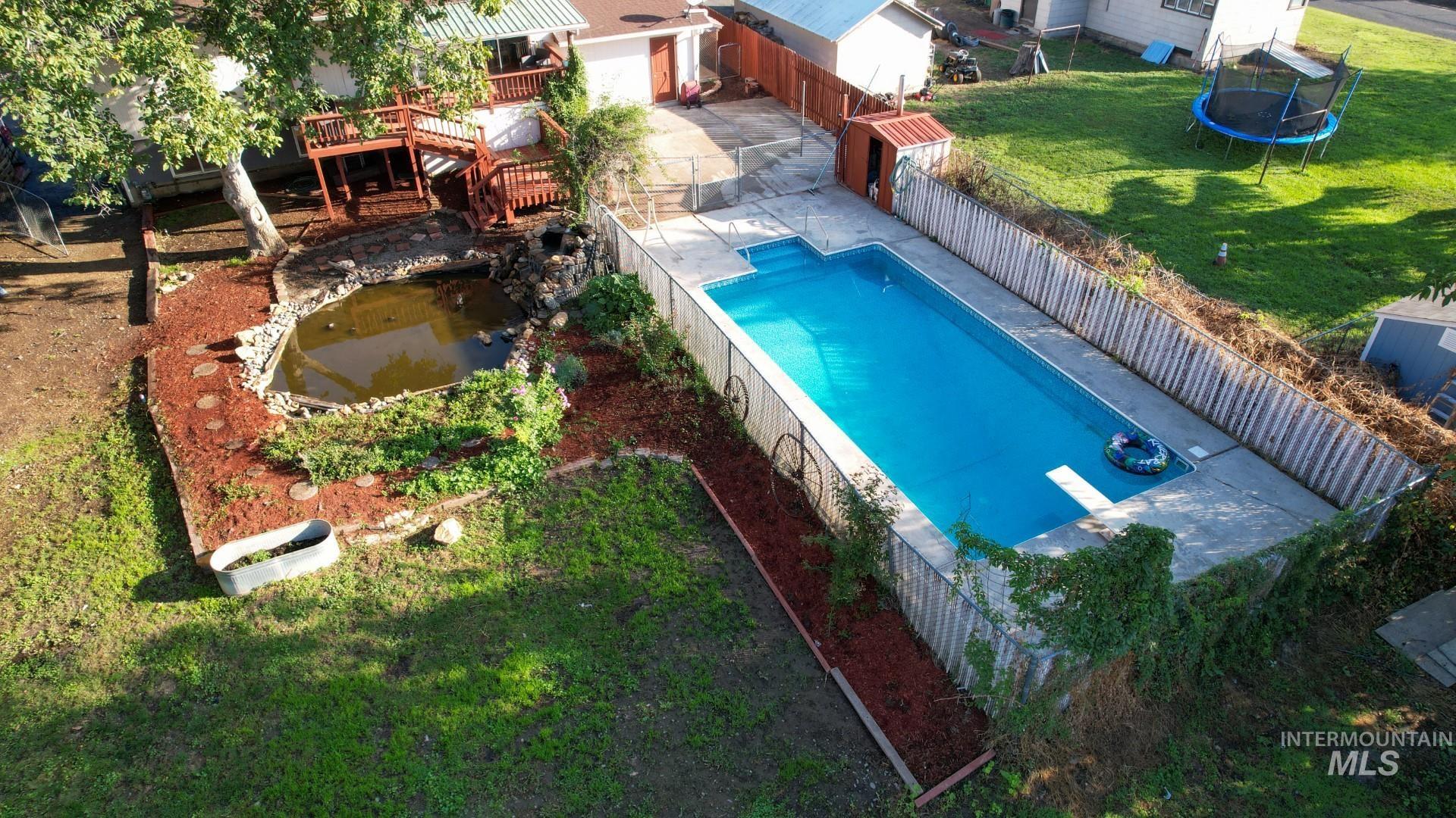 2020 Powers Ave. Property Photo 49