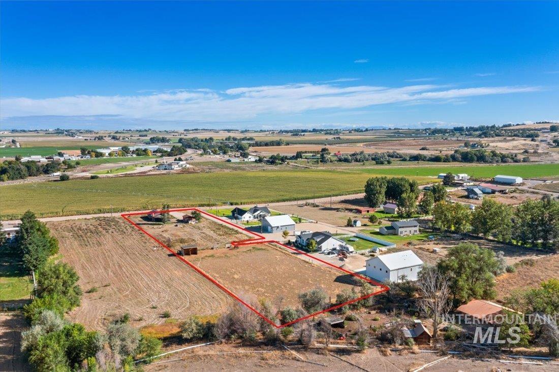 26197 Reed Ln Property Photo 1