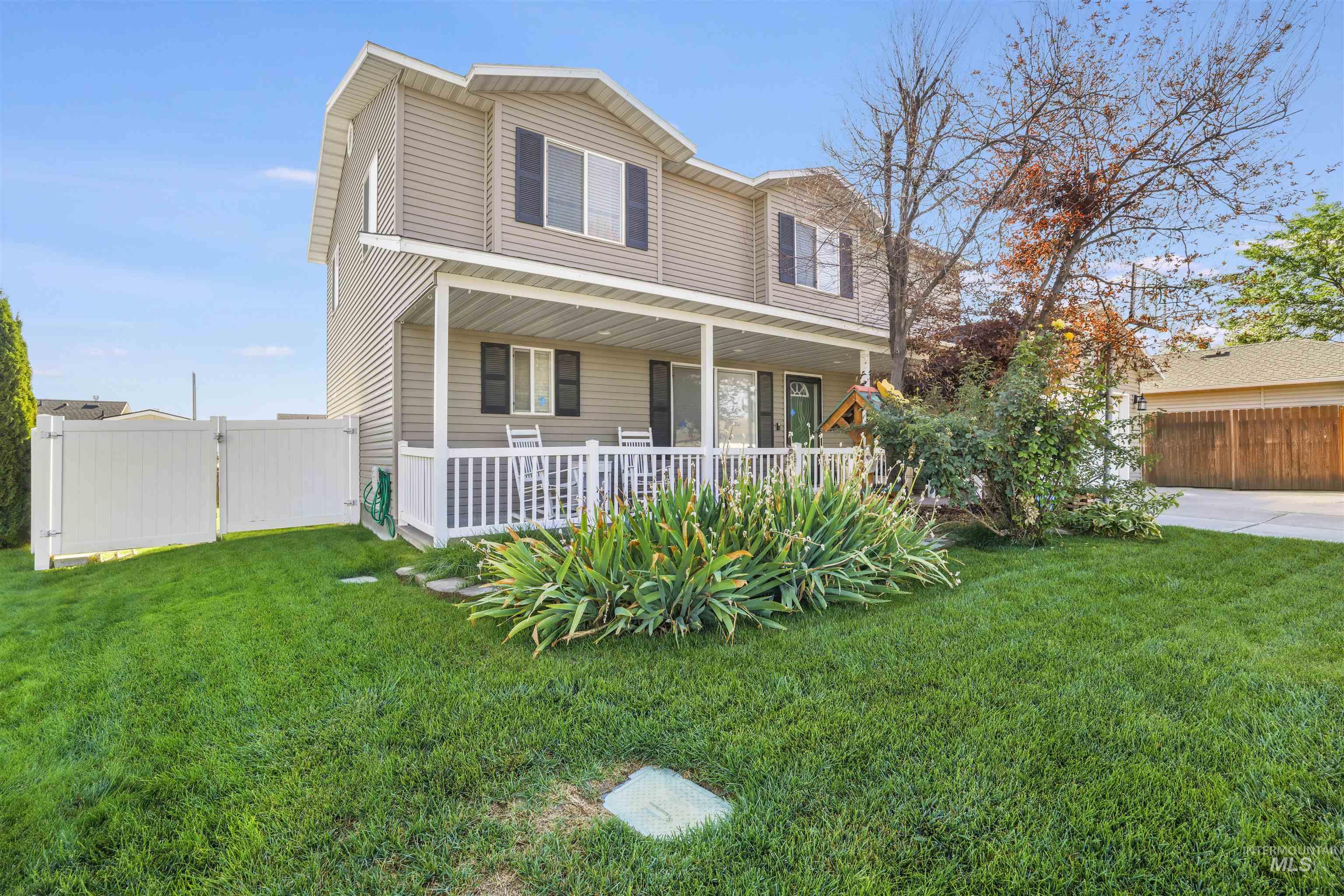 577 Hunter Ave Property Photo 1