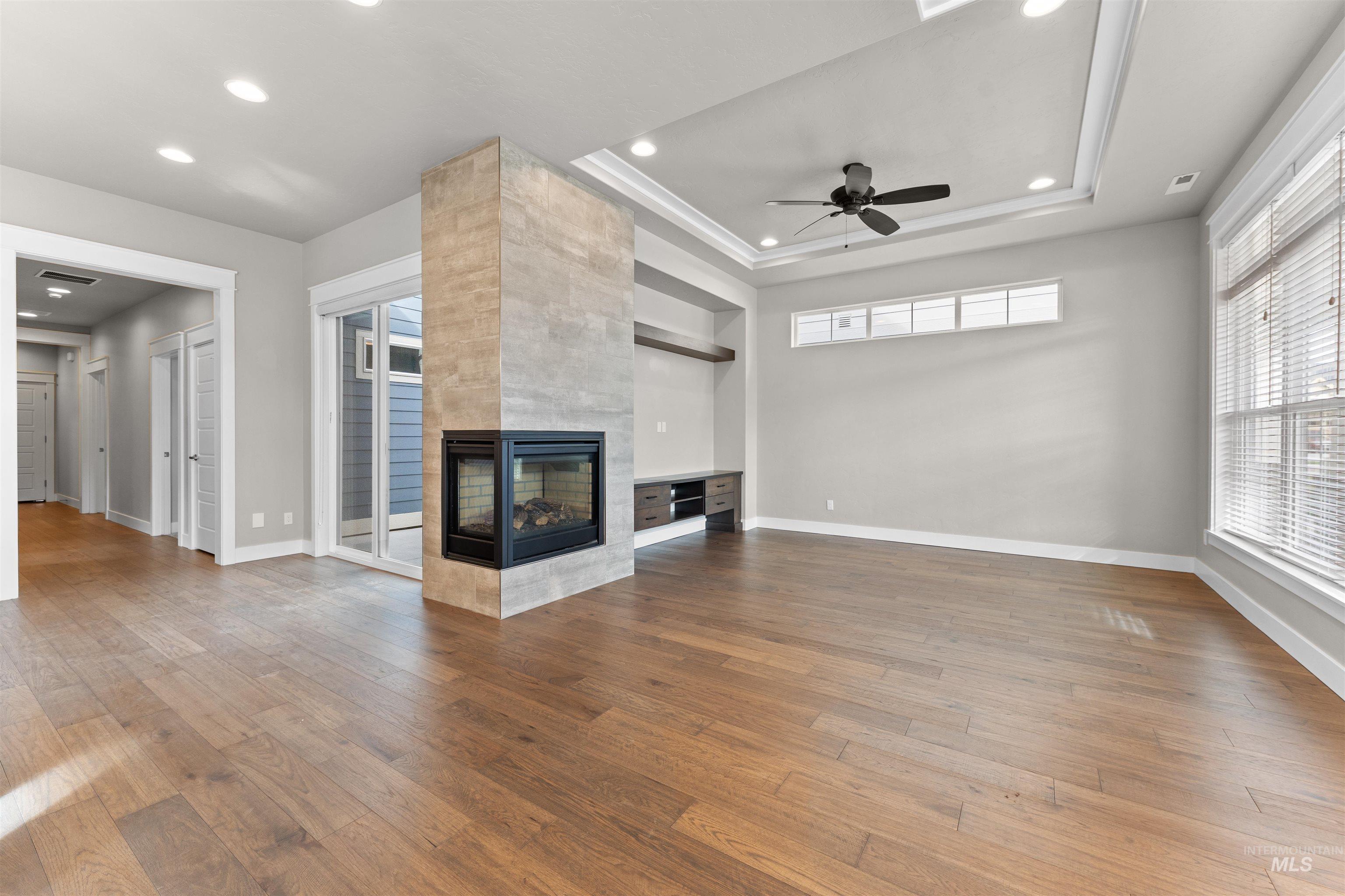 3464 E Macumbo Ln Property Photo 4