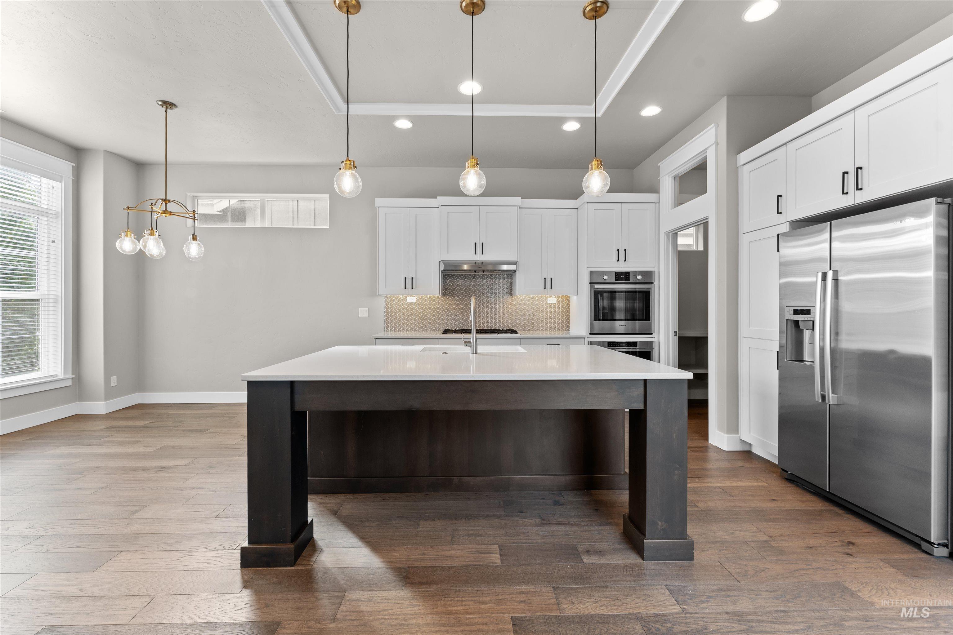 3464 E Macumbo Ln Property Photo 8