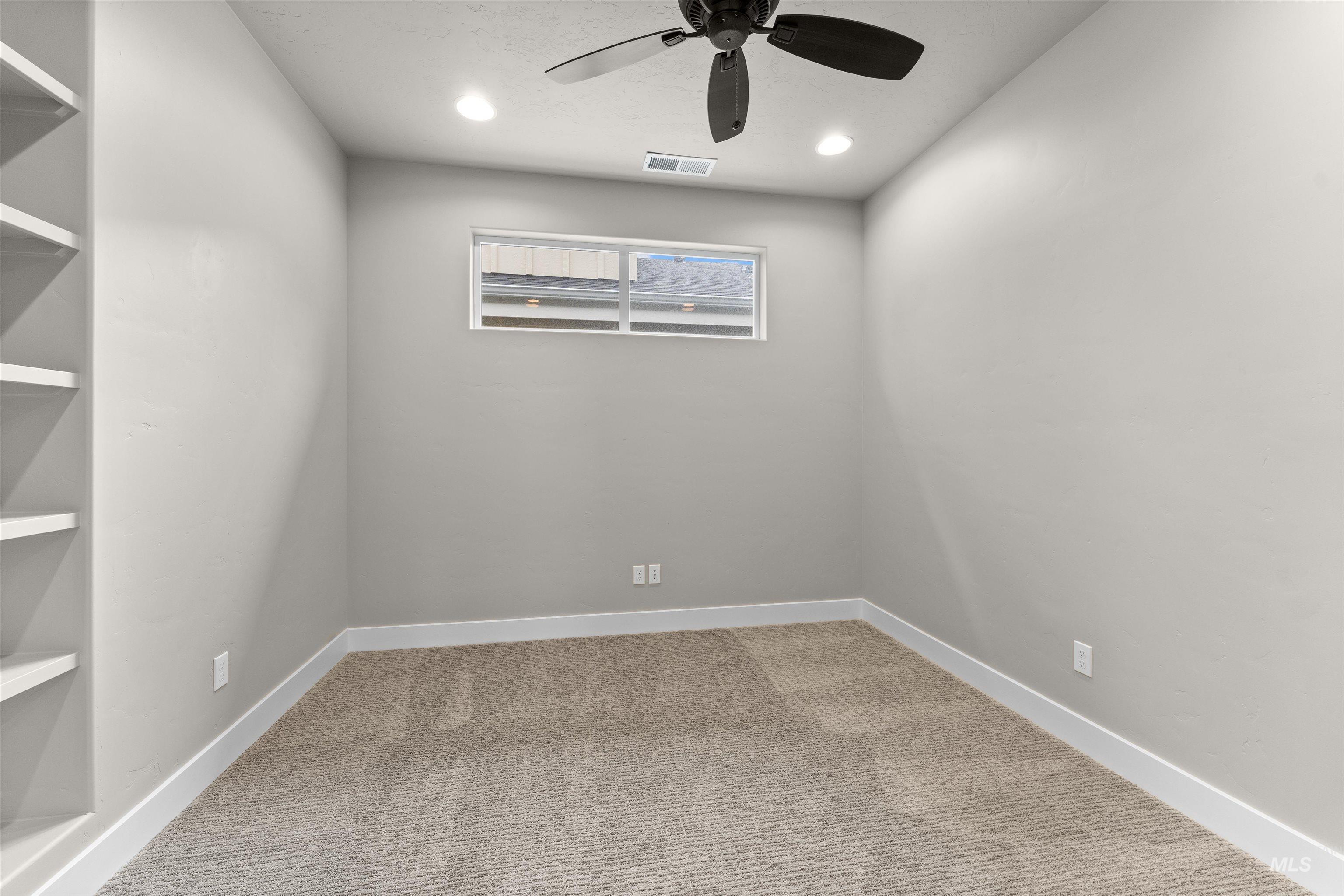 3464 E Macumbo Ln Property Photo 14