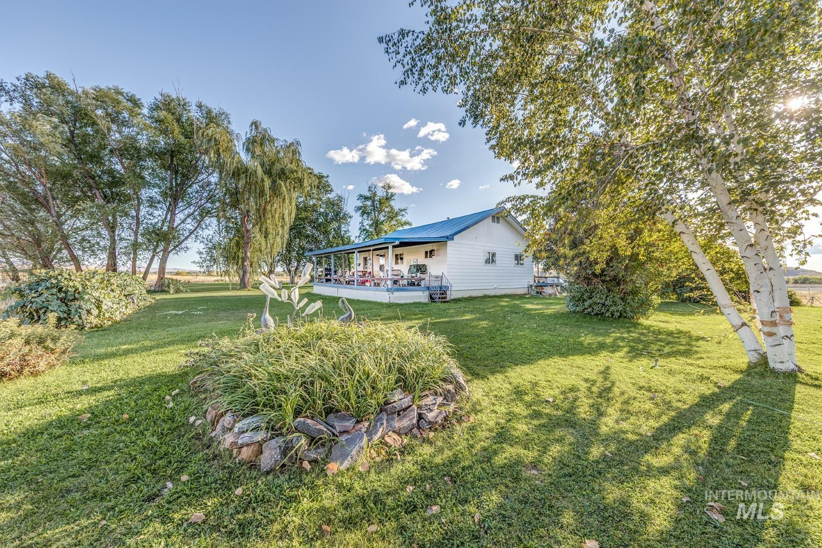 1032 W Indian Valley Rd Property Photo 4