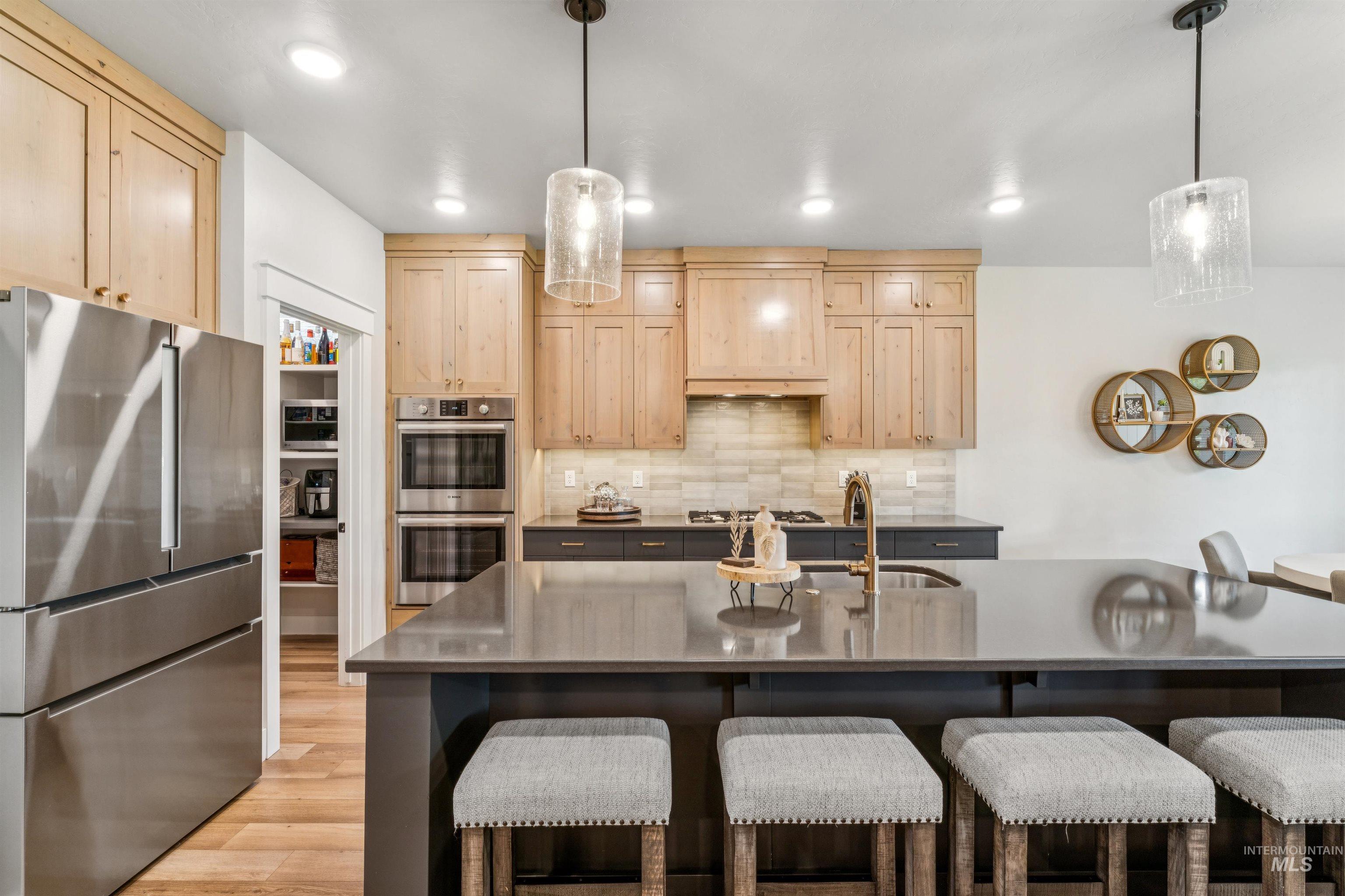 506 S Steephead Lane Property Photo 7