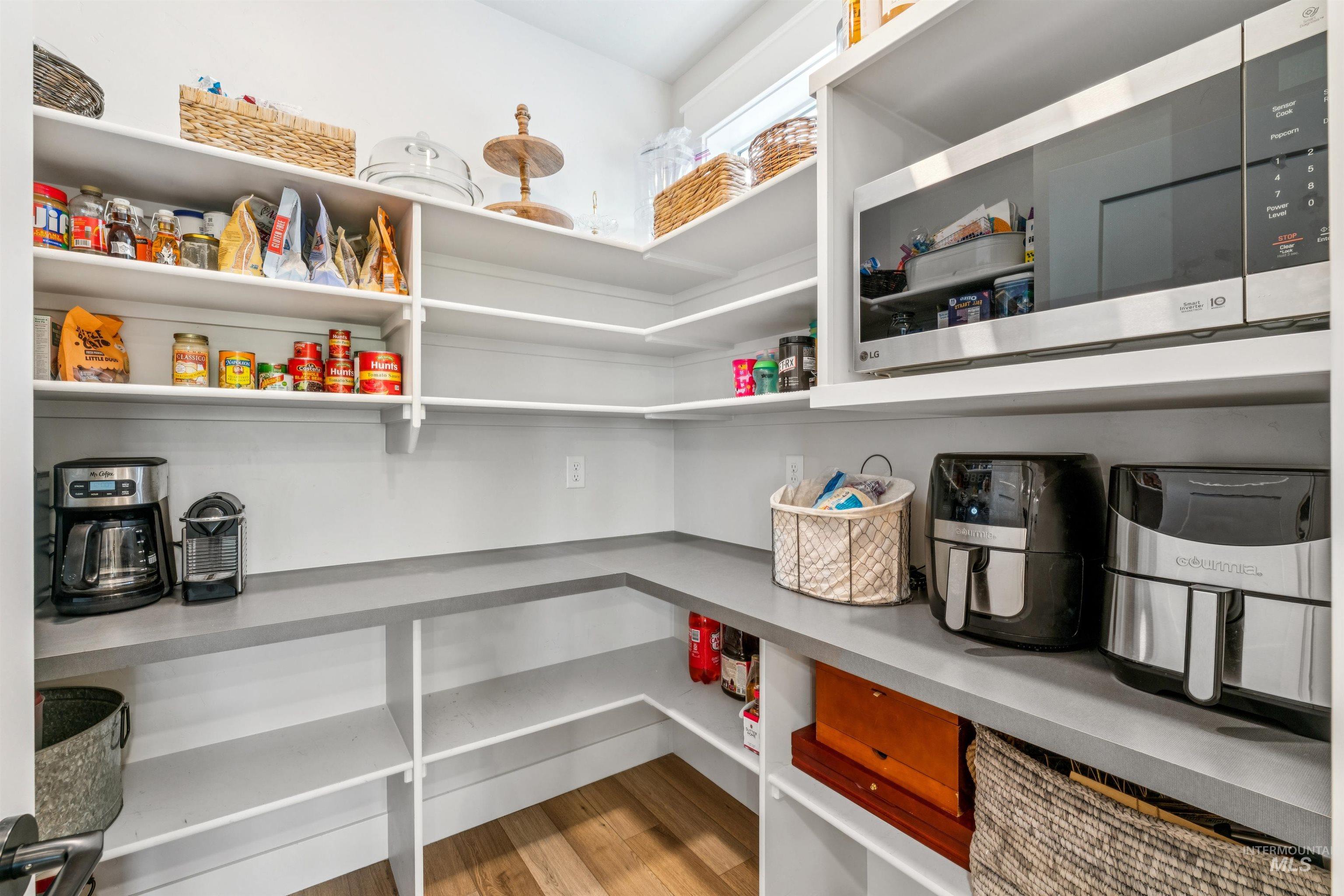 506 S Steephead Lane Property Photo 10