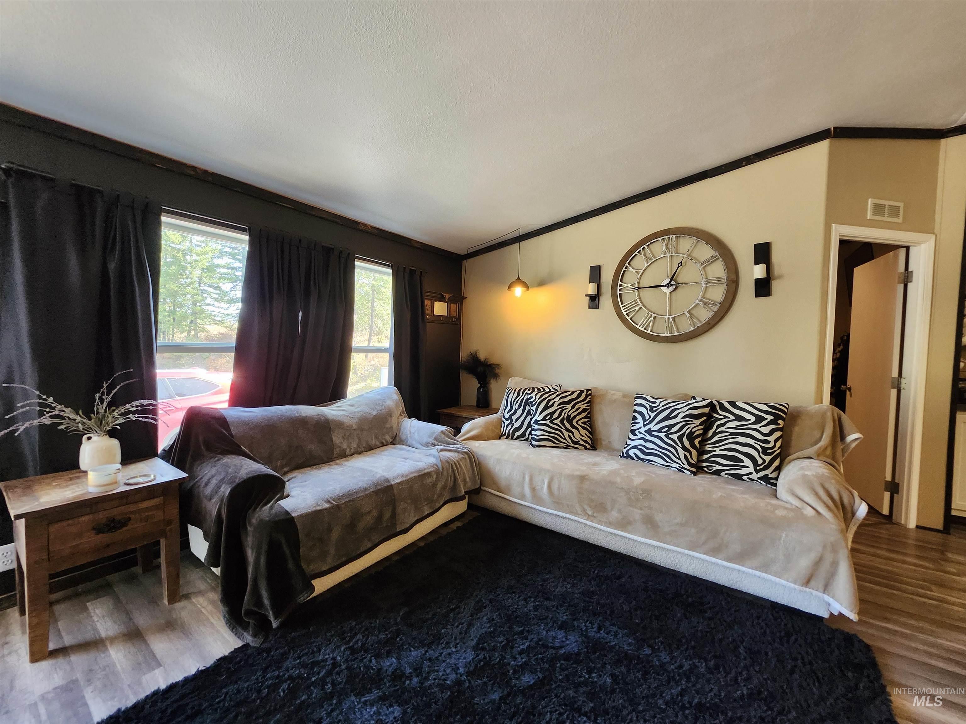 1007 W Hatter Creek Property Photo 7