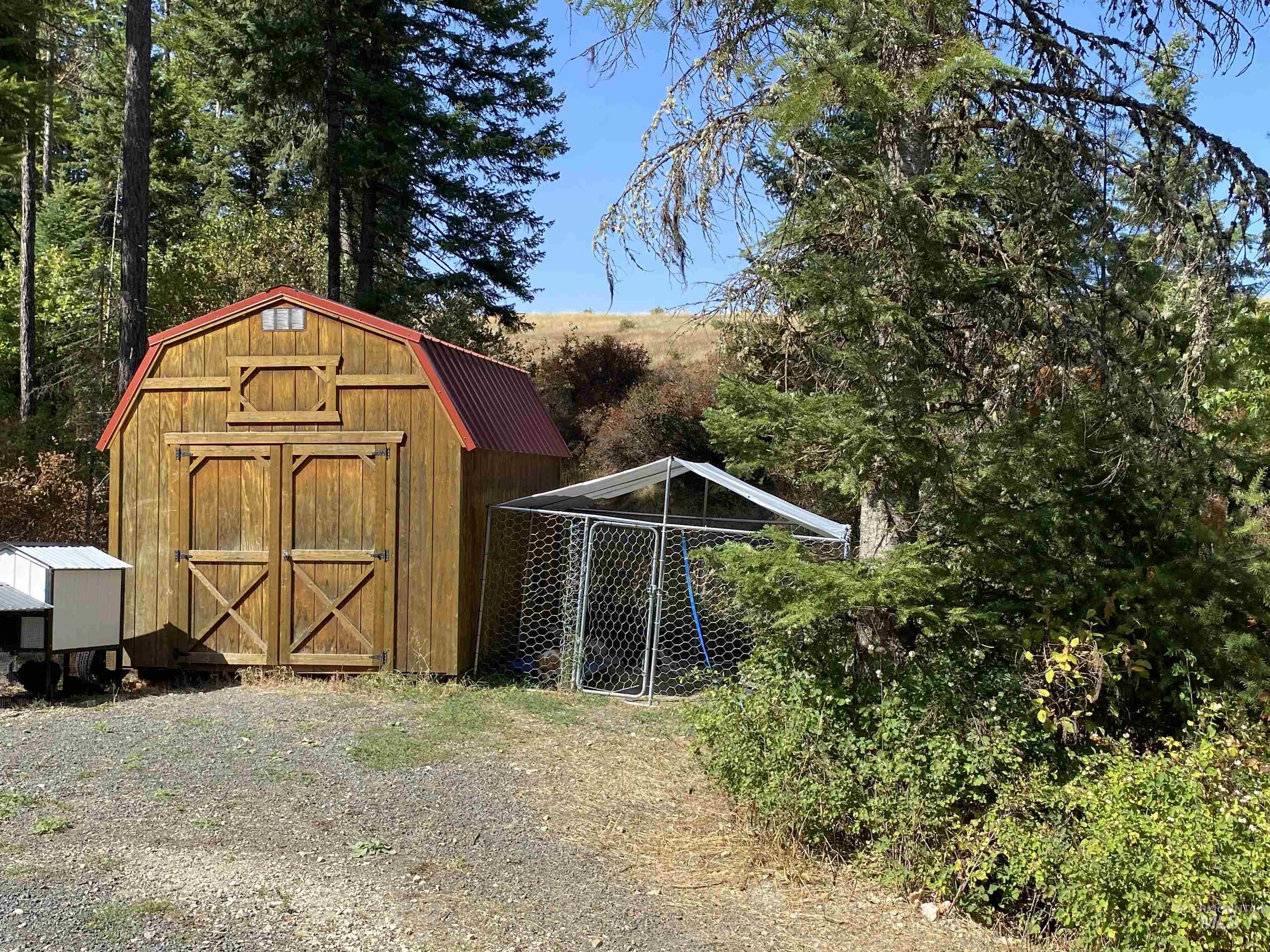 1007 W Hatter Creek Property Photo 33