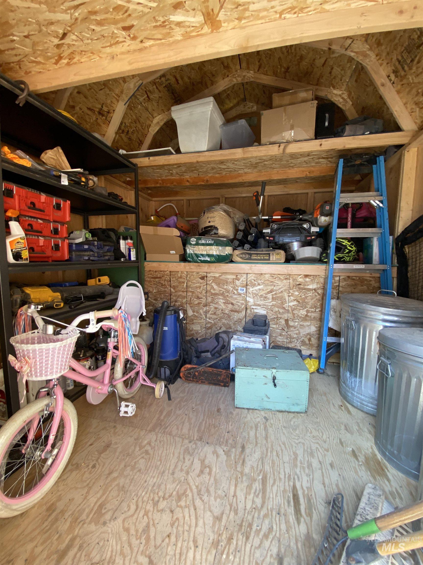 1007 W Hatter Creek Property Photo 34