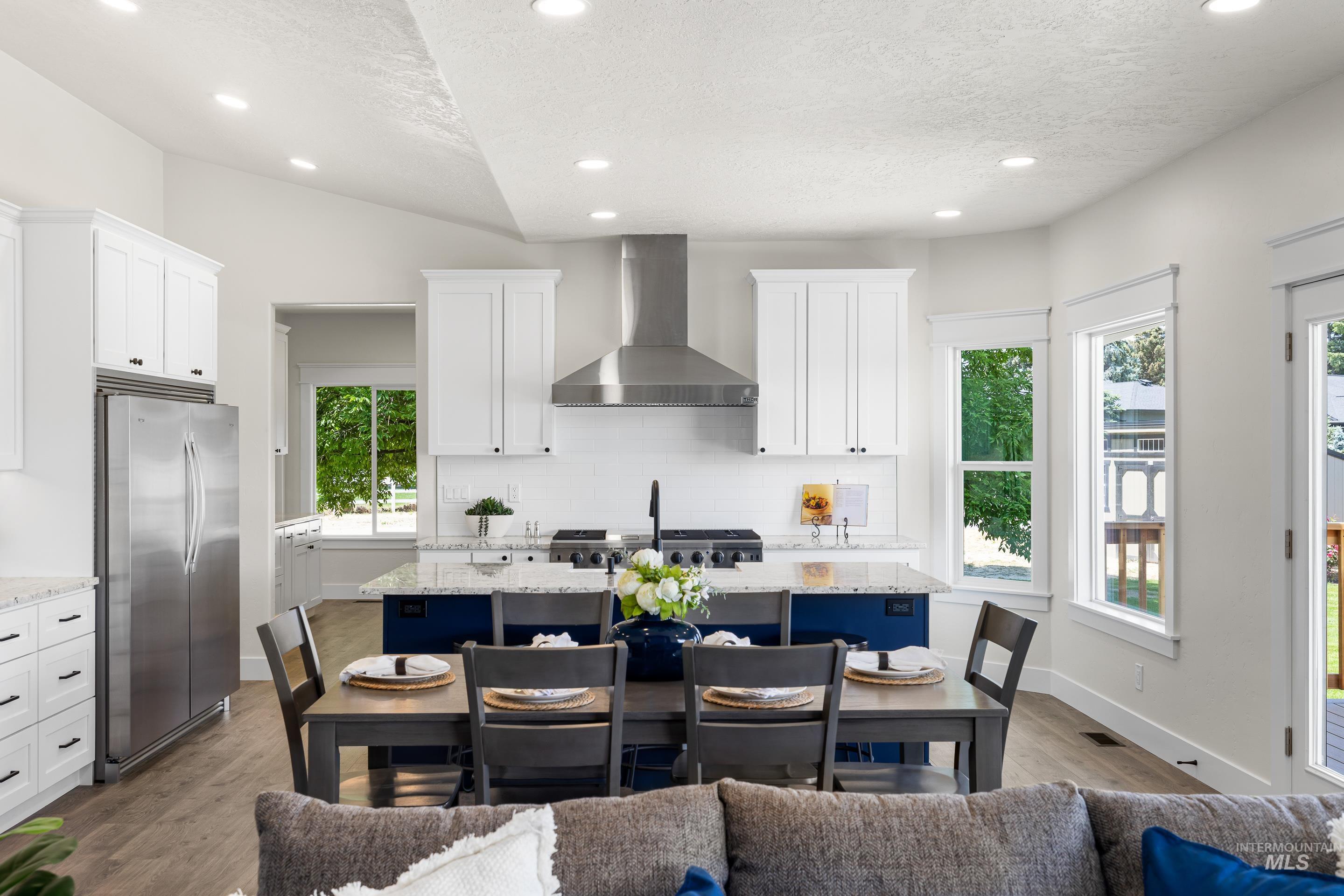 1910 W Campo Ln Property Photo 17