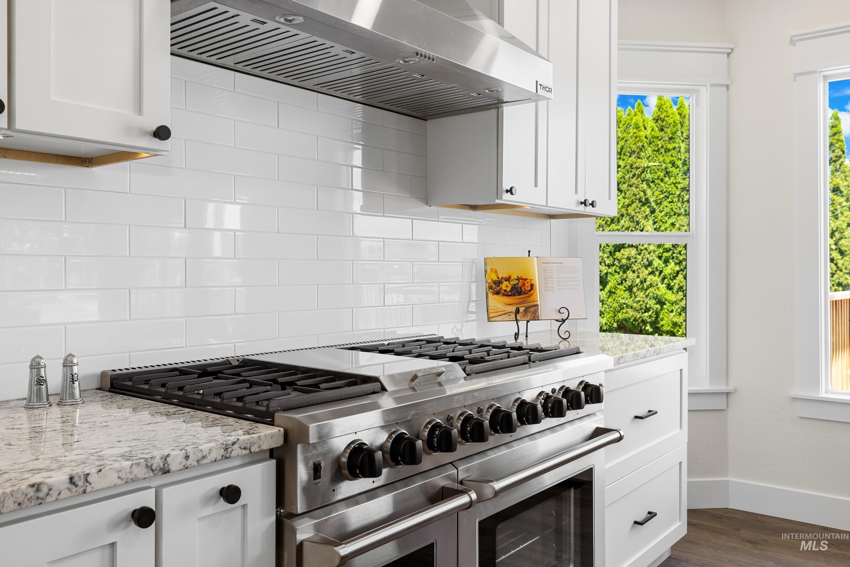 1910 W Campo Ln Property Photo 18