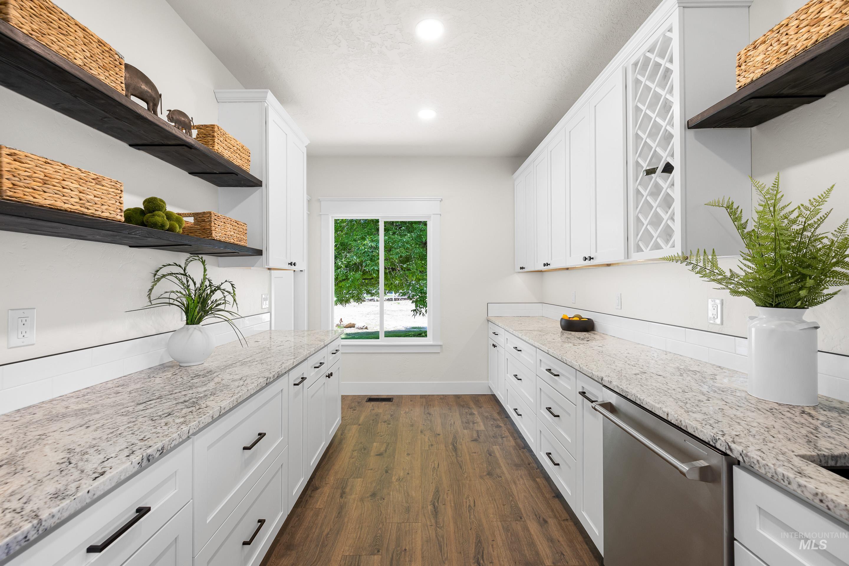 1910 W Campo Ln Property Photo 21