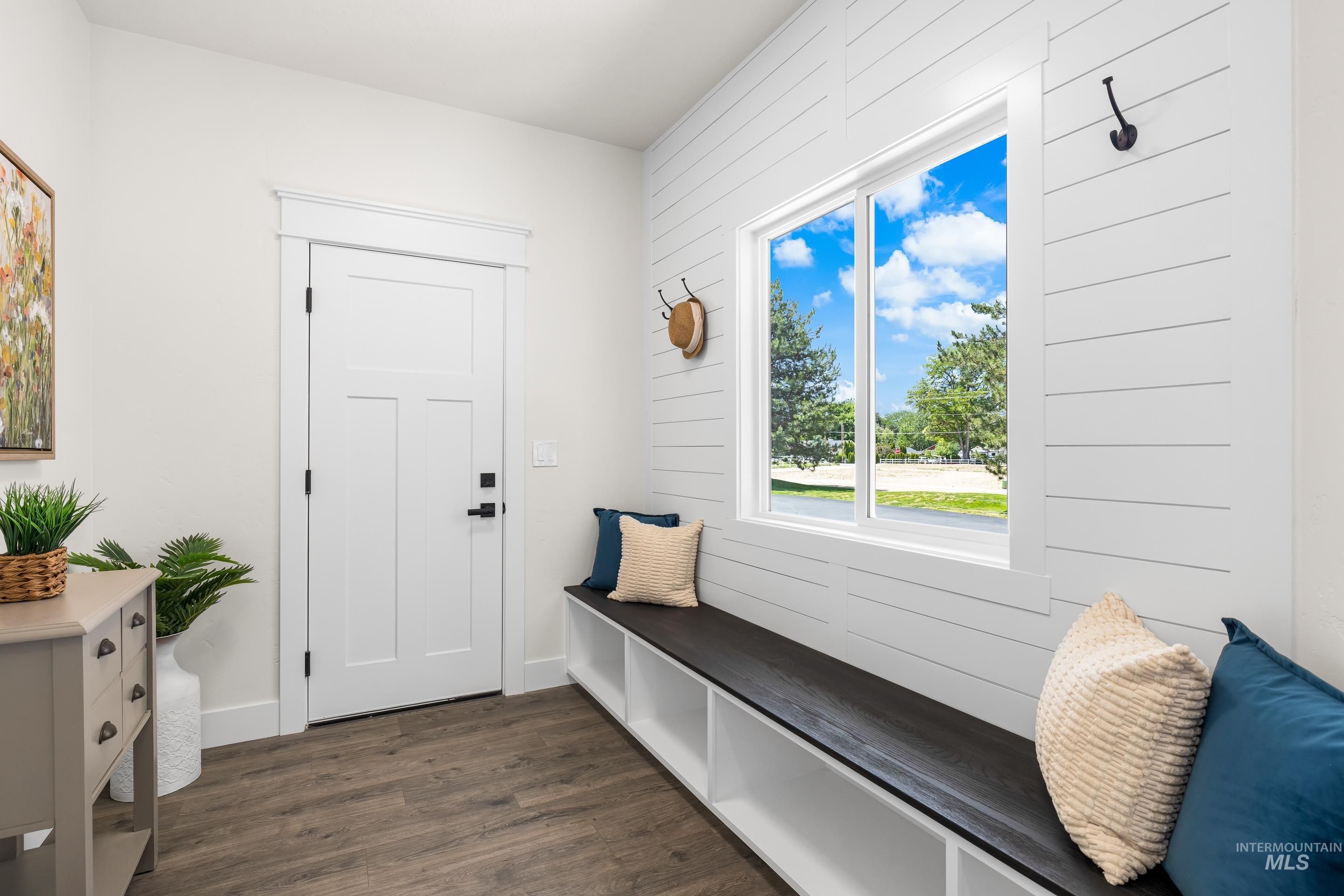 1910 W Campo Ln Property Photo 33