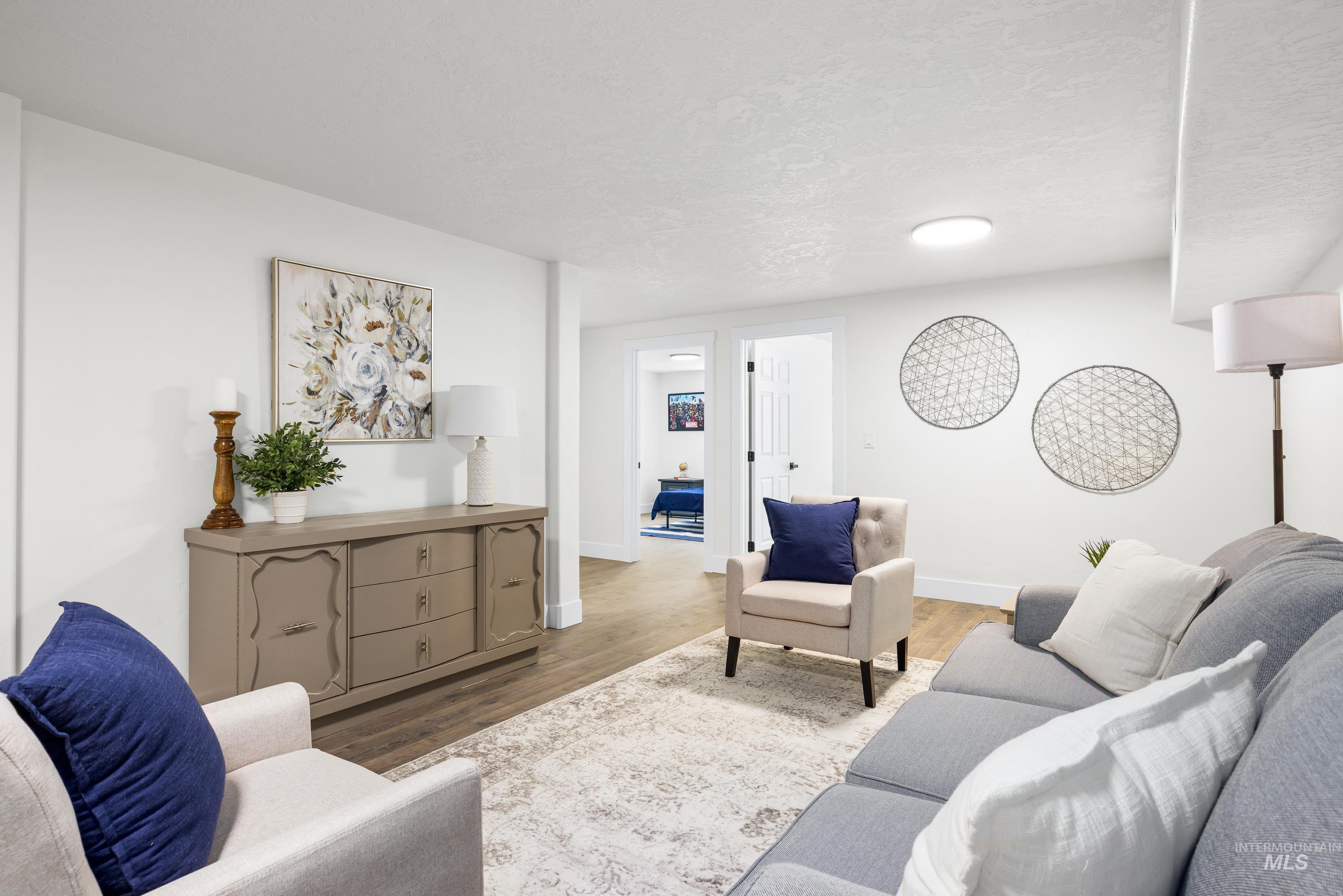 1910 W Campo Ln Property Photo 36