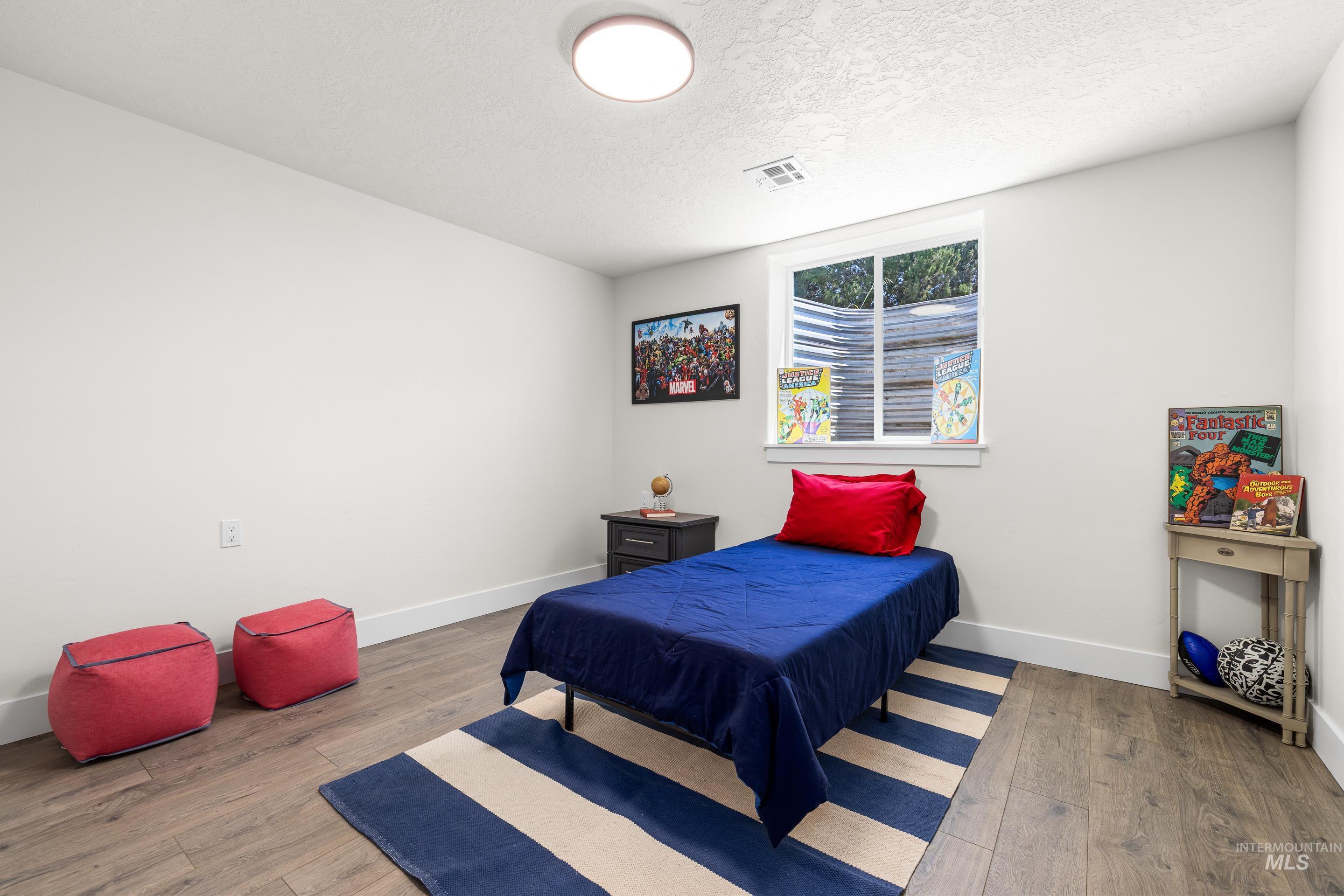 1910 W Campo Ln Property Photo 41