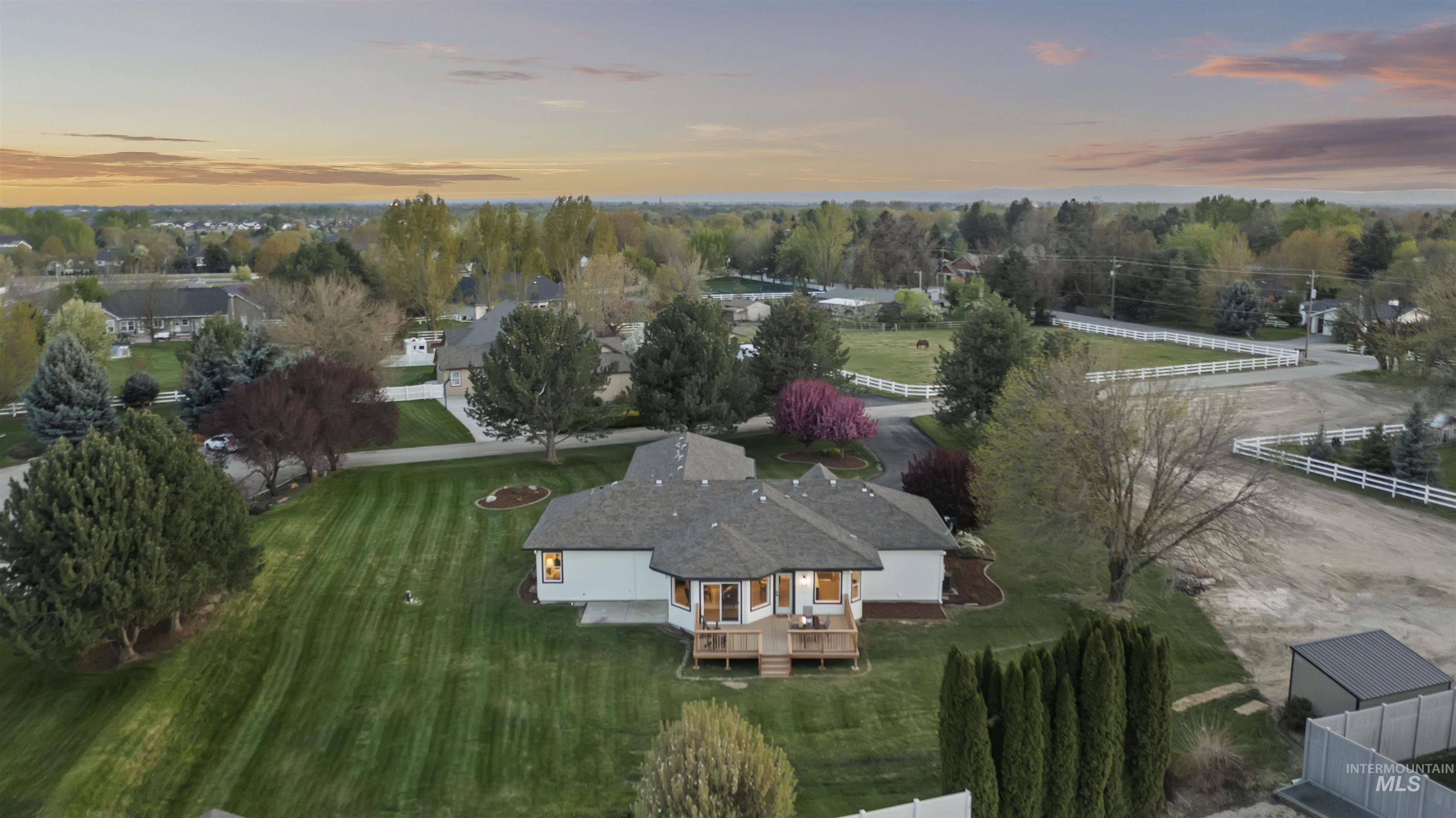 1910 W Campo Ln Property Photo 47