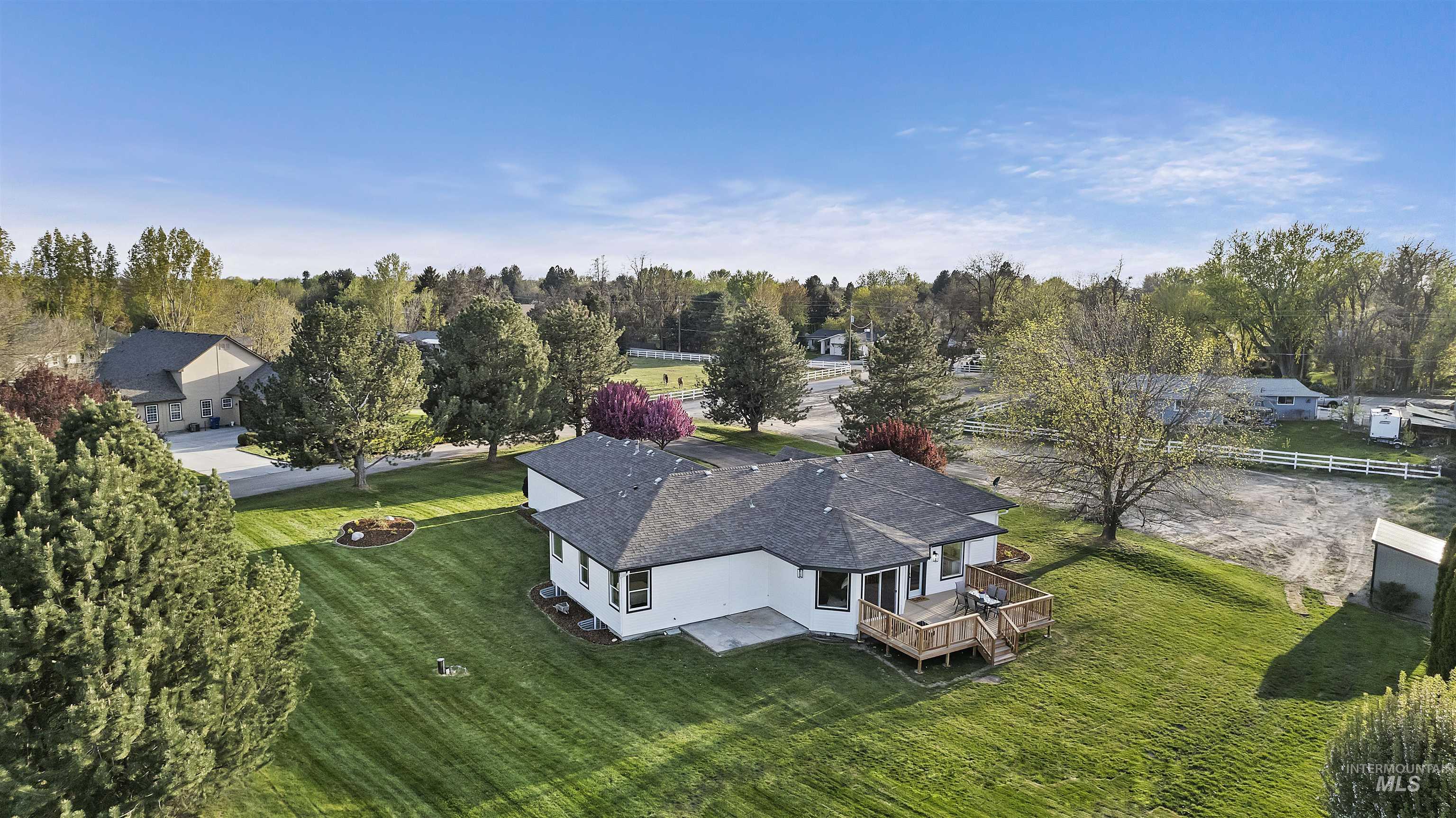 1910 W Campo Ln Property Photo 48