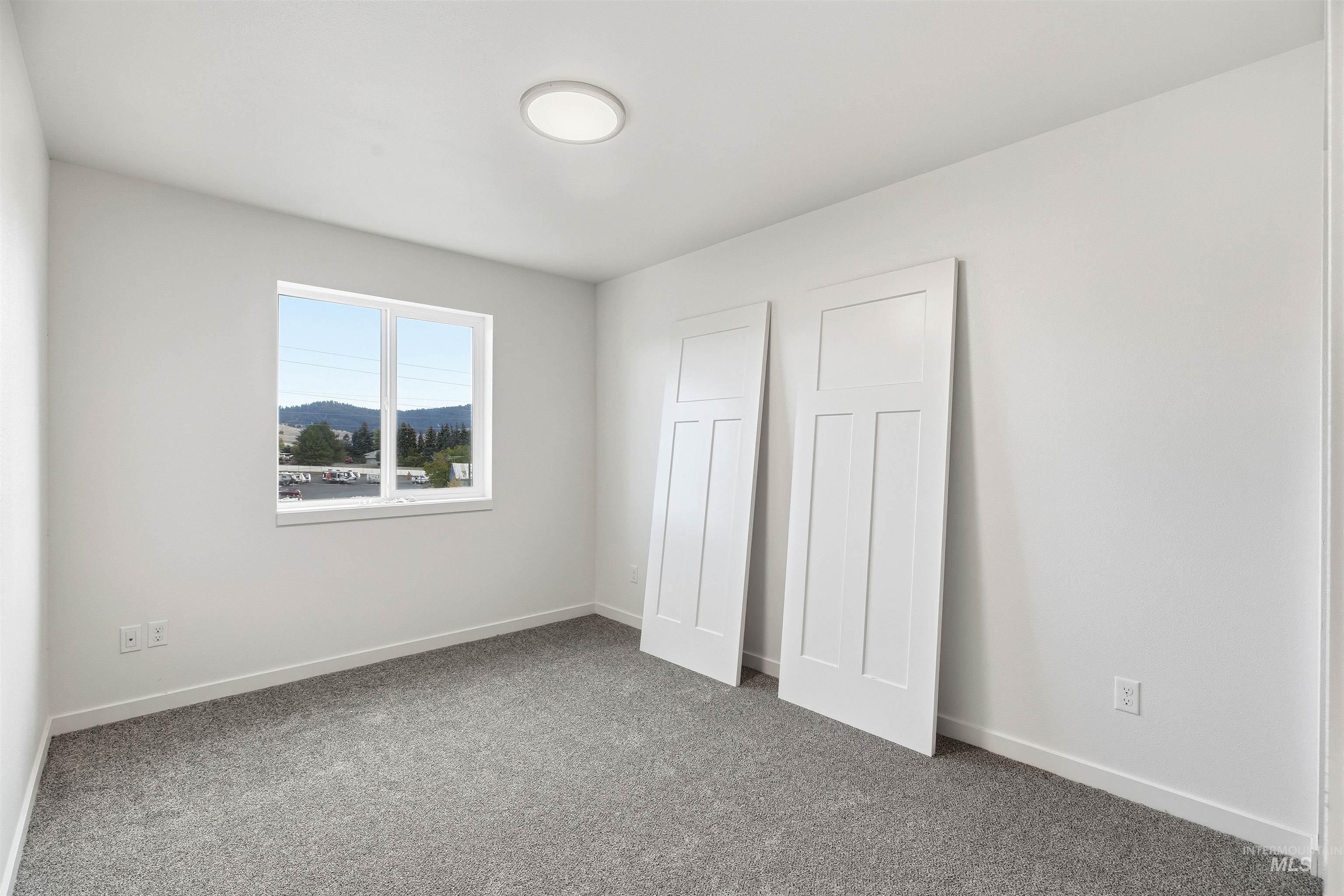 2815 Cyprus Ct Property Photo 25