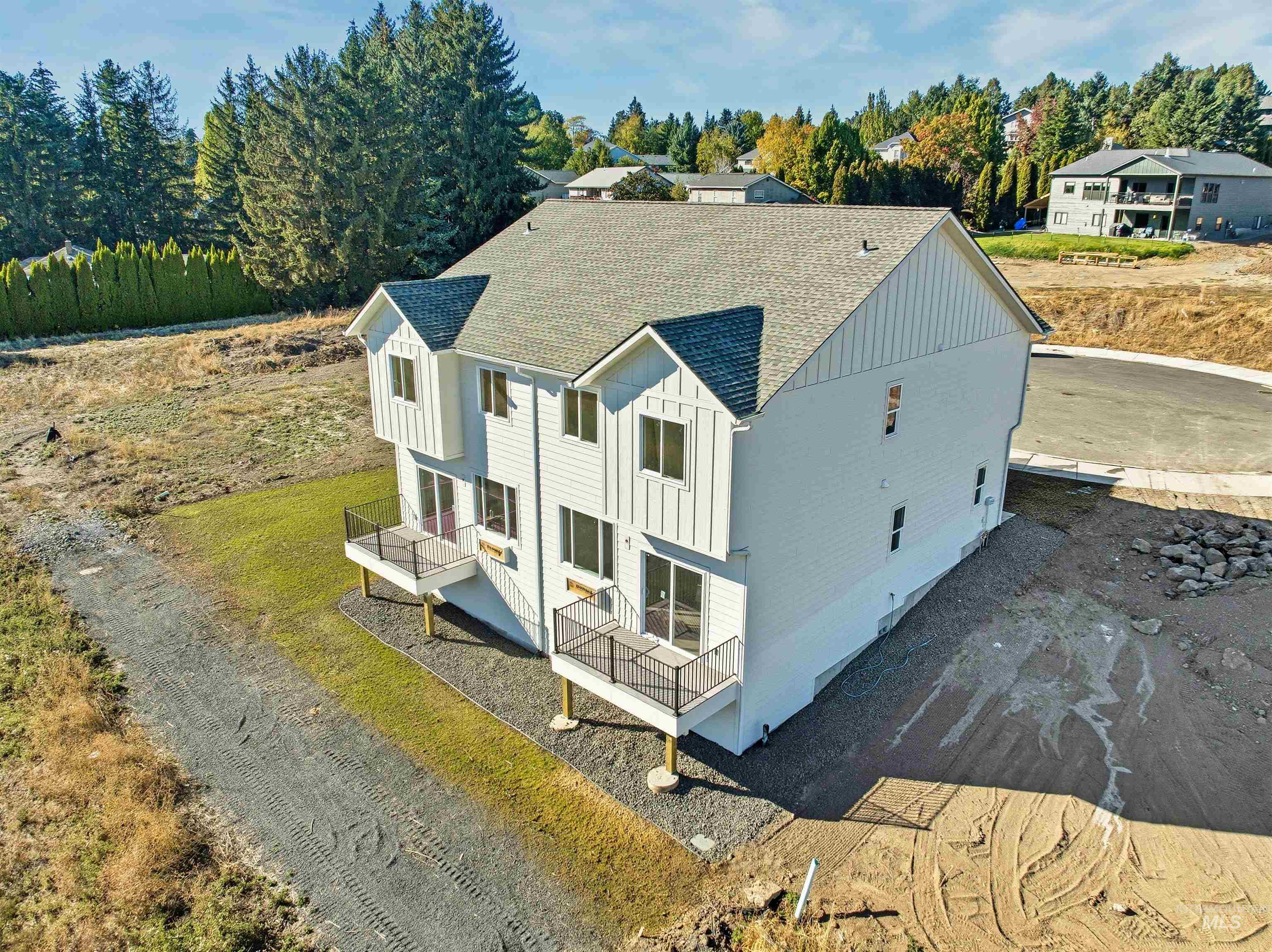 2815 Cyprus Ct Property Photo 29