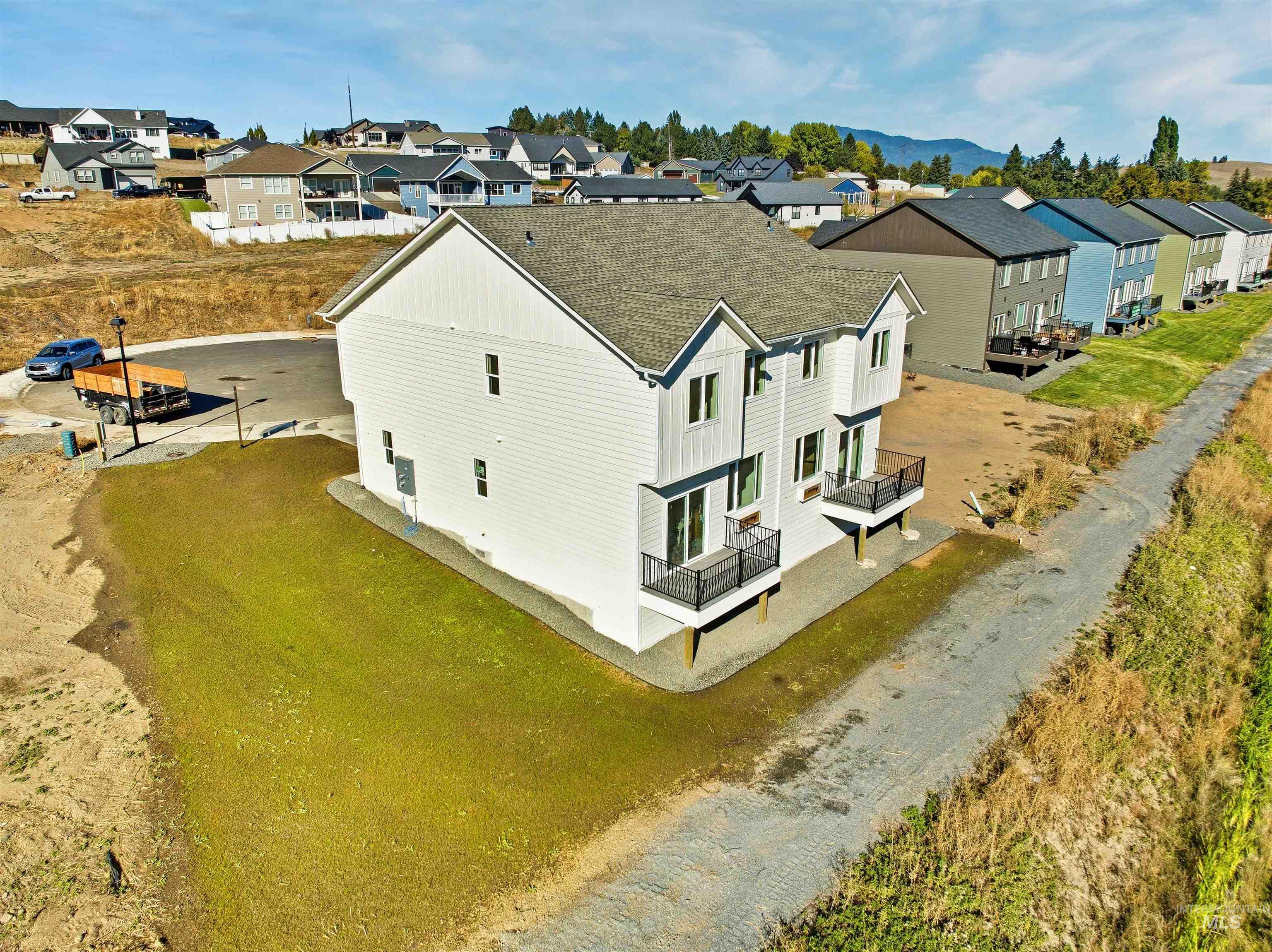 2815 Cyprus Ct Property Photo 30