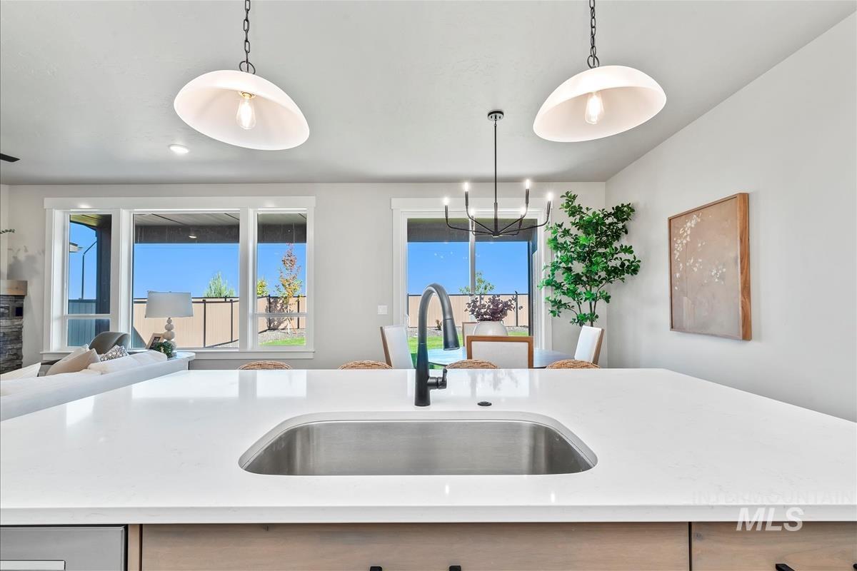 6672 W Los Flores Dr Property Photo 14