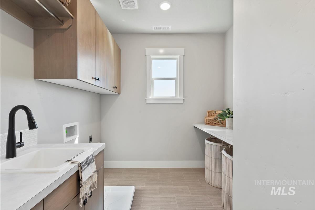 6672 W Los Flores Dr Property Photo 32